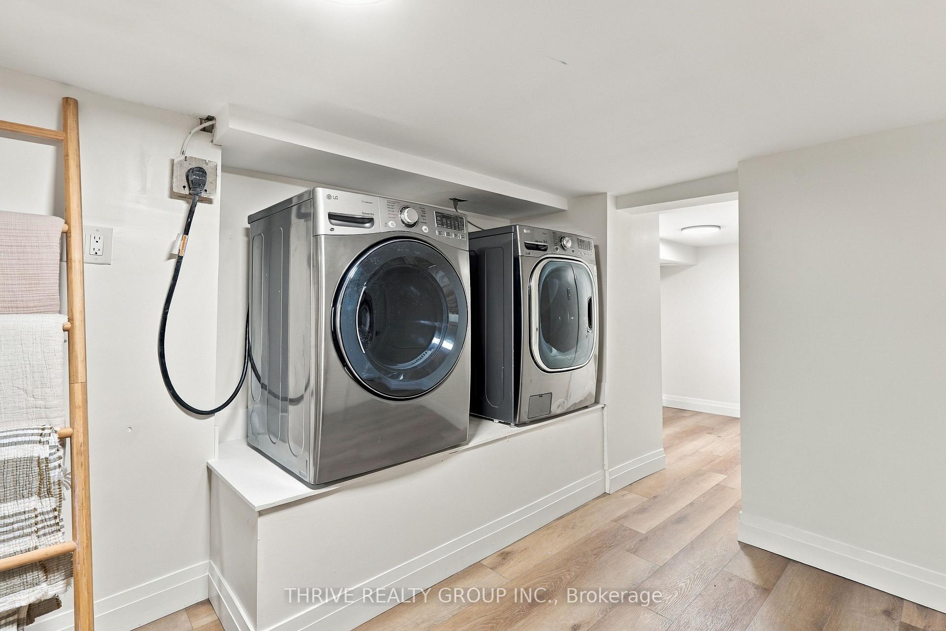 Photo 28 of 33 Glenwood Avenue E, London, East M — HOMEH