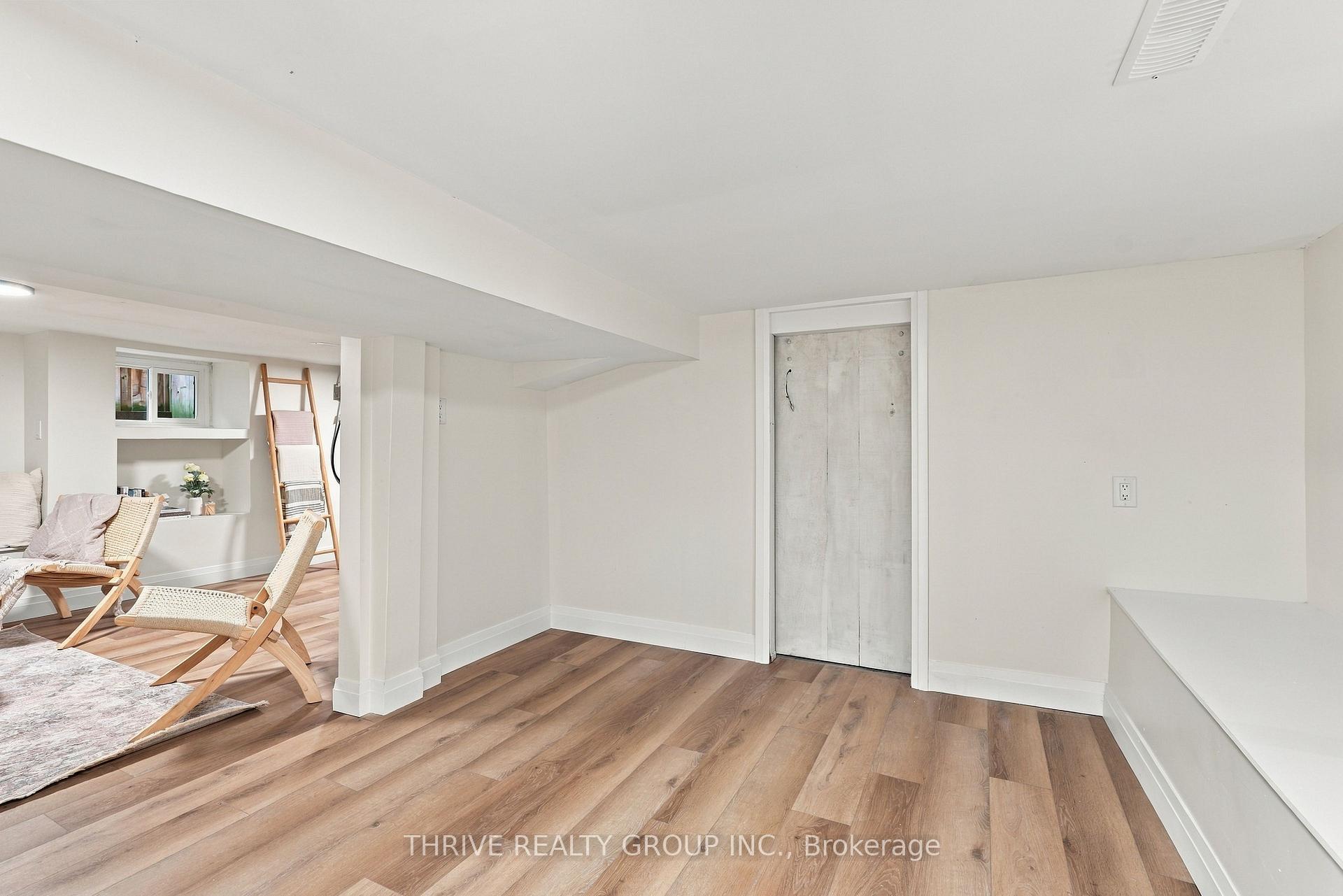 Photo 30 of 33 Glenwood Avenue E, London, East M — HOMEH