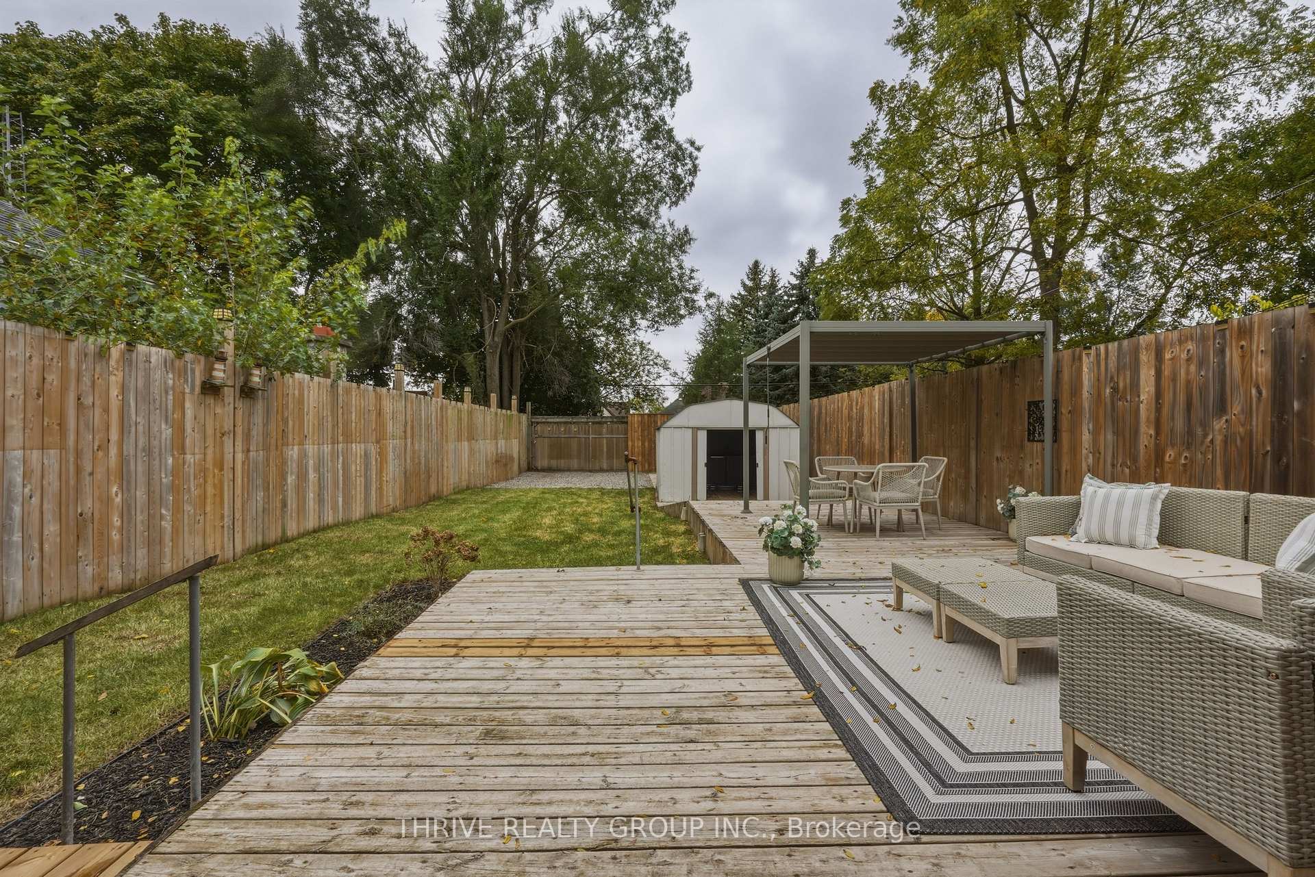 Photo 33 of 33 Glenwood Avenue E, London, East M — HOMEH