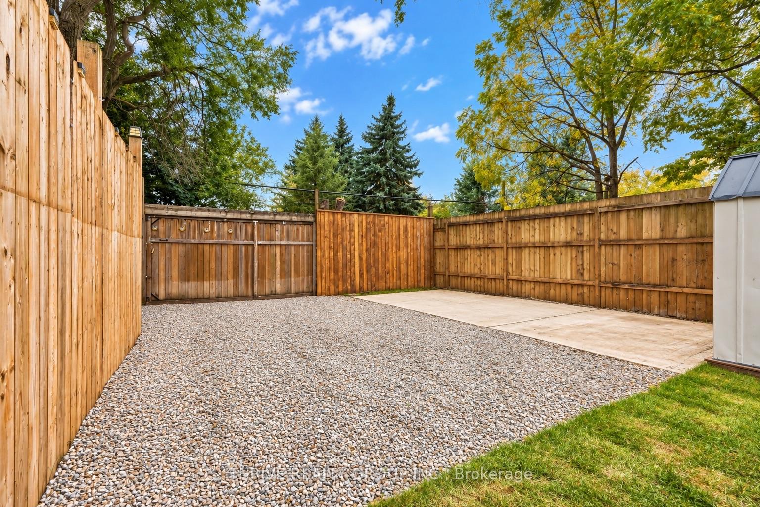 Photo 42 of 33 Glenwood Avenue E, London, East M — HOMEH