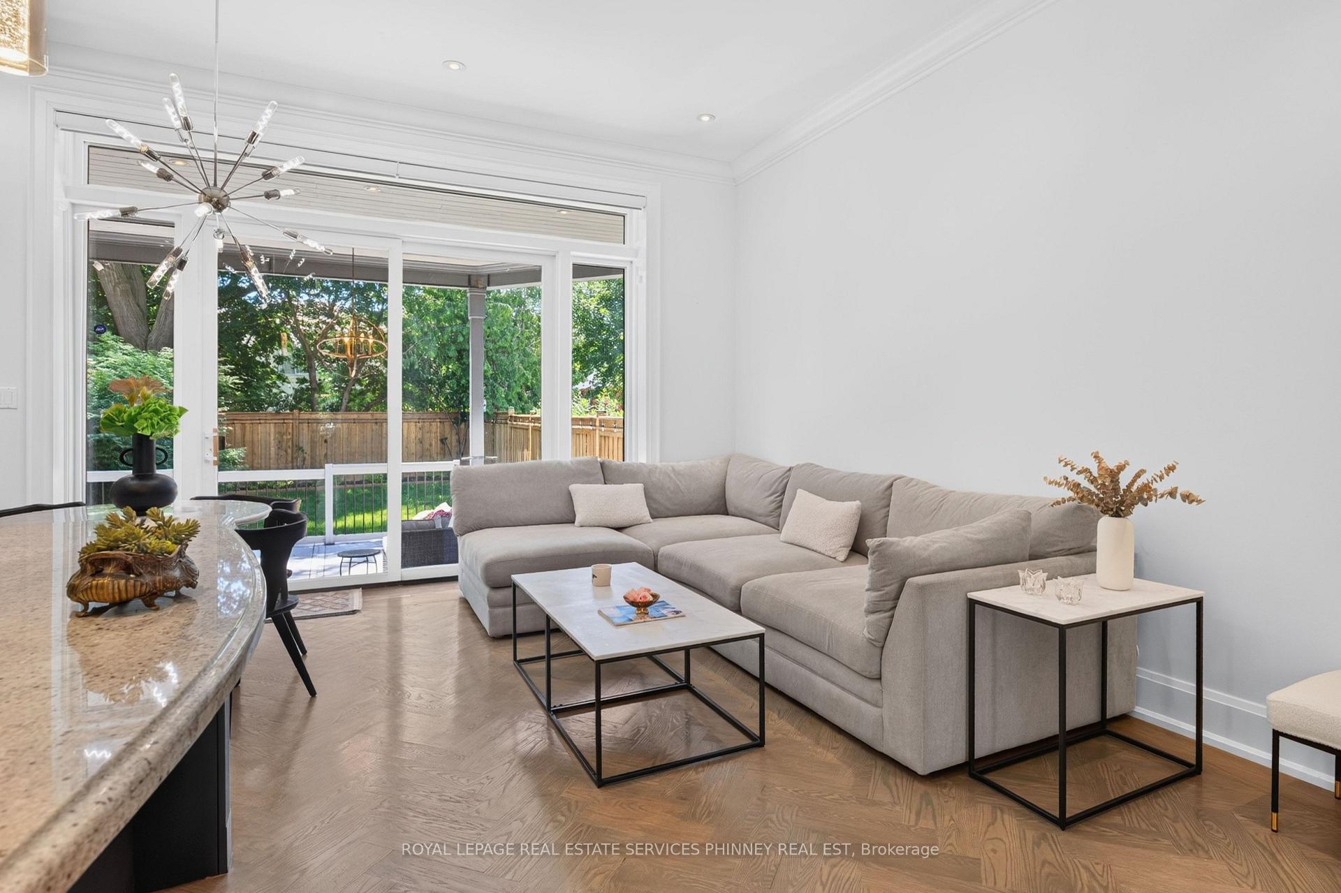 Photo 18 of 245 Florence Avenue, North York, Lansing-Westgate — HOMEH