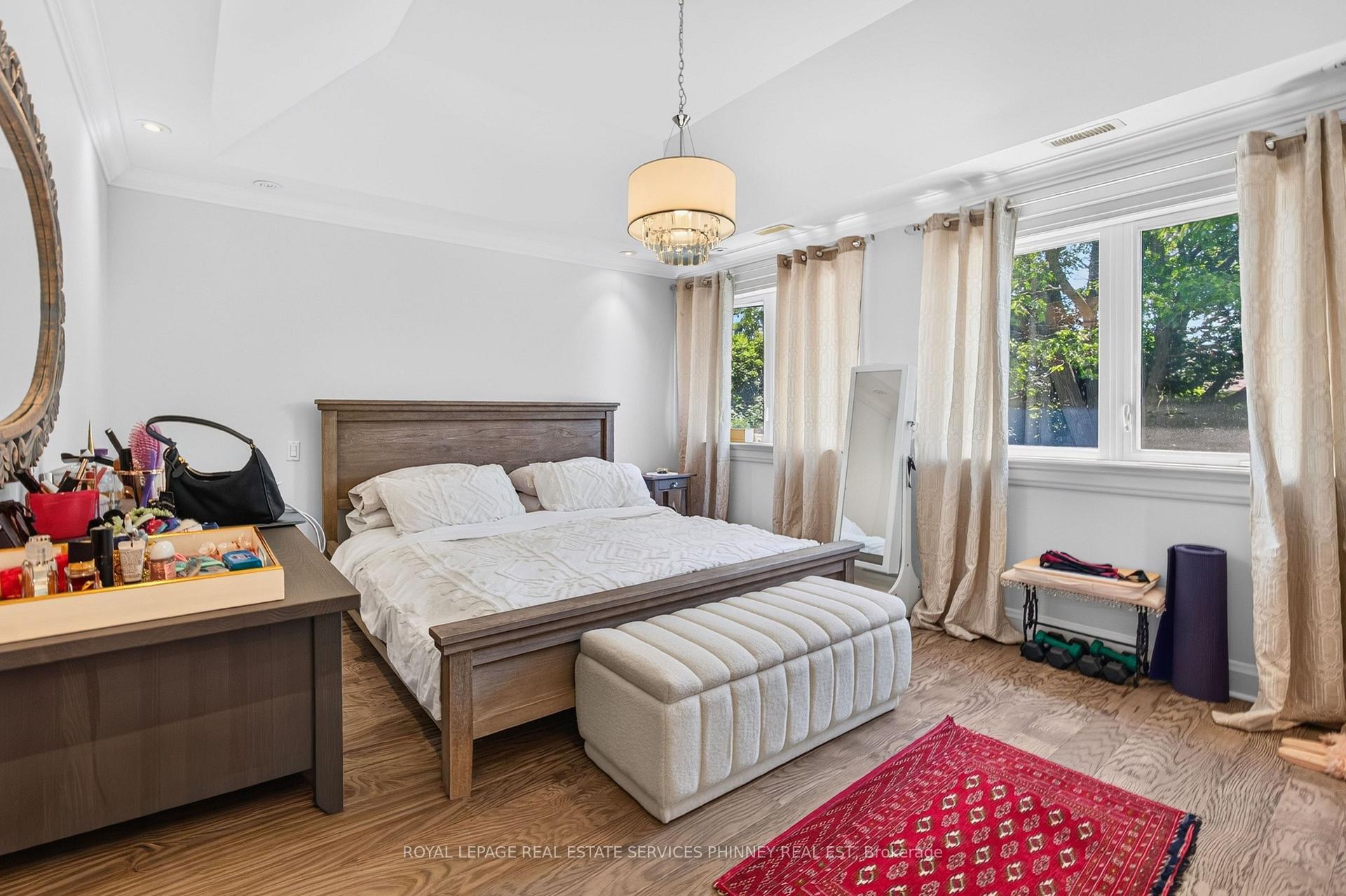 Photo 21 of 245 Florence Avenue, North York, Lansing-Westgate — HOMEH