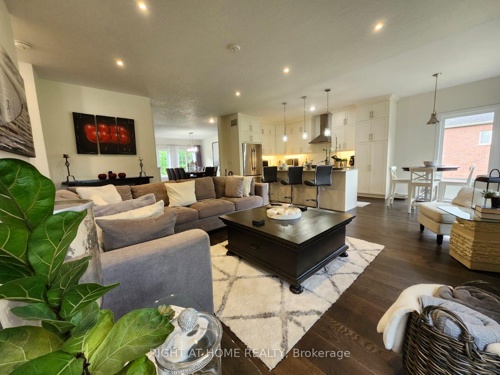 Photo 3 of 84 Diamond Valley Drive, Oro-Medonte, Sugarbush — HOMEH