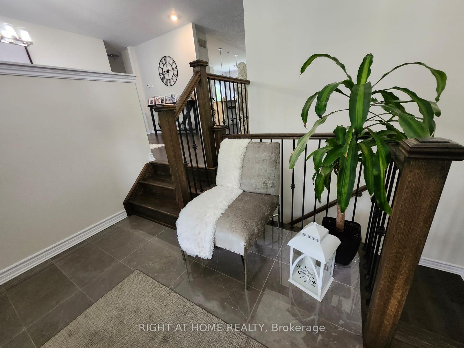 Photo 8 of 84 Diamond Valley Drive, Oro-Medonte, Sugarbush — HOMEH