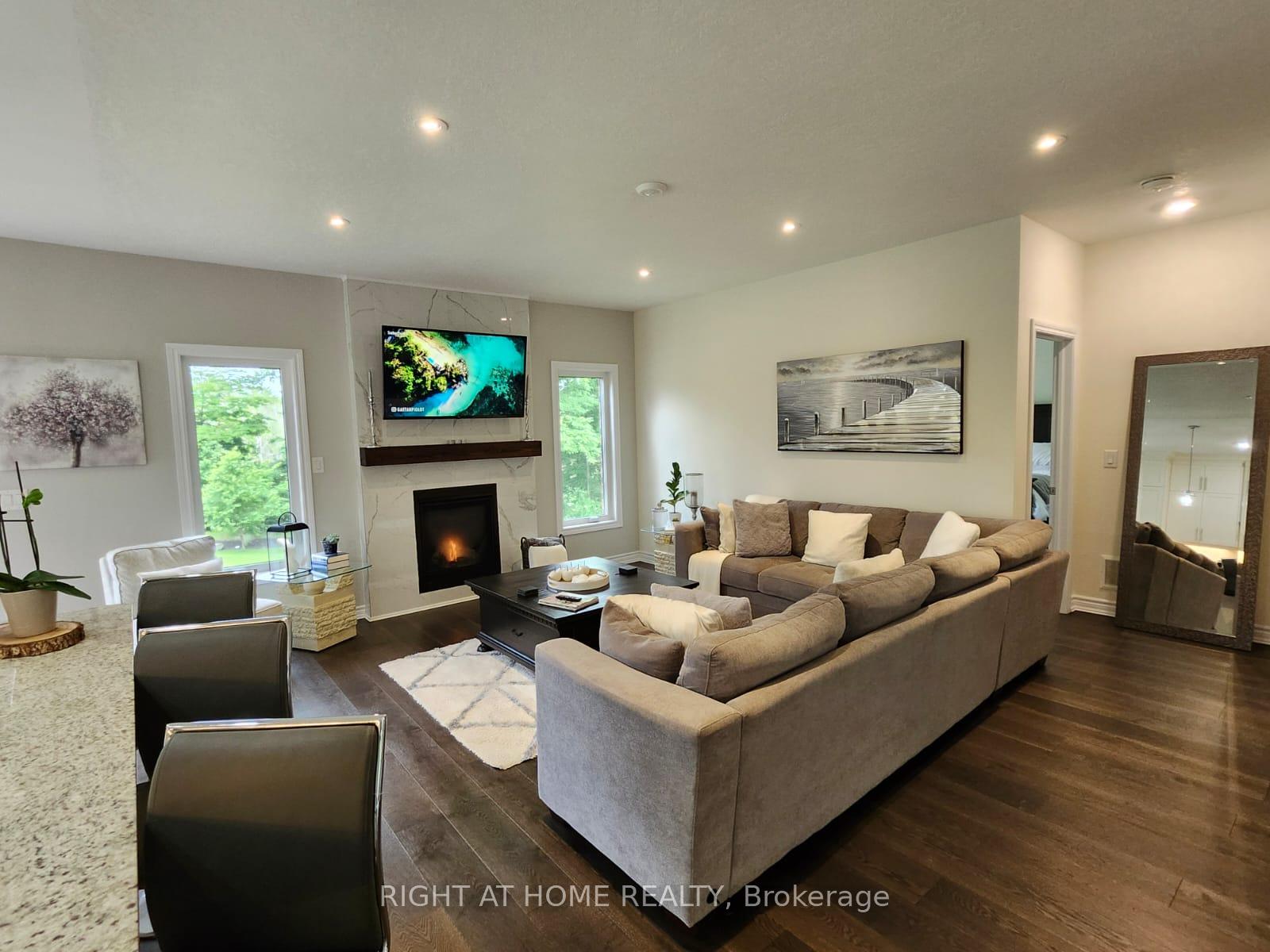 Photo 11 of 84 Diamond Valley Drive, Oro-Medonte, Sugarbush — HOMEH