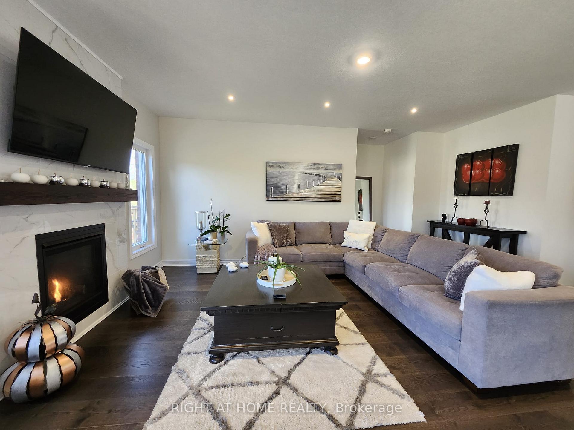 Photo 17 of 84 Diamond Valley Drive, Oro-Medonte, Sugarbush — HOMEH