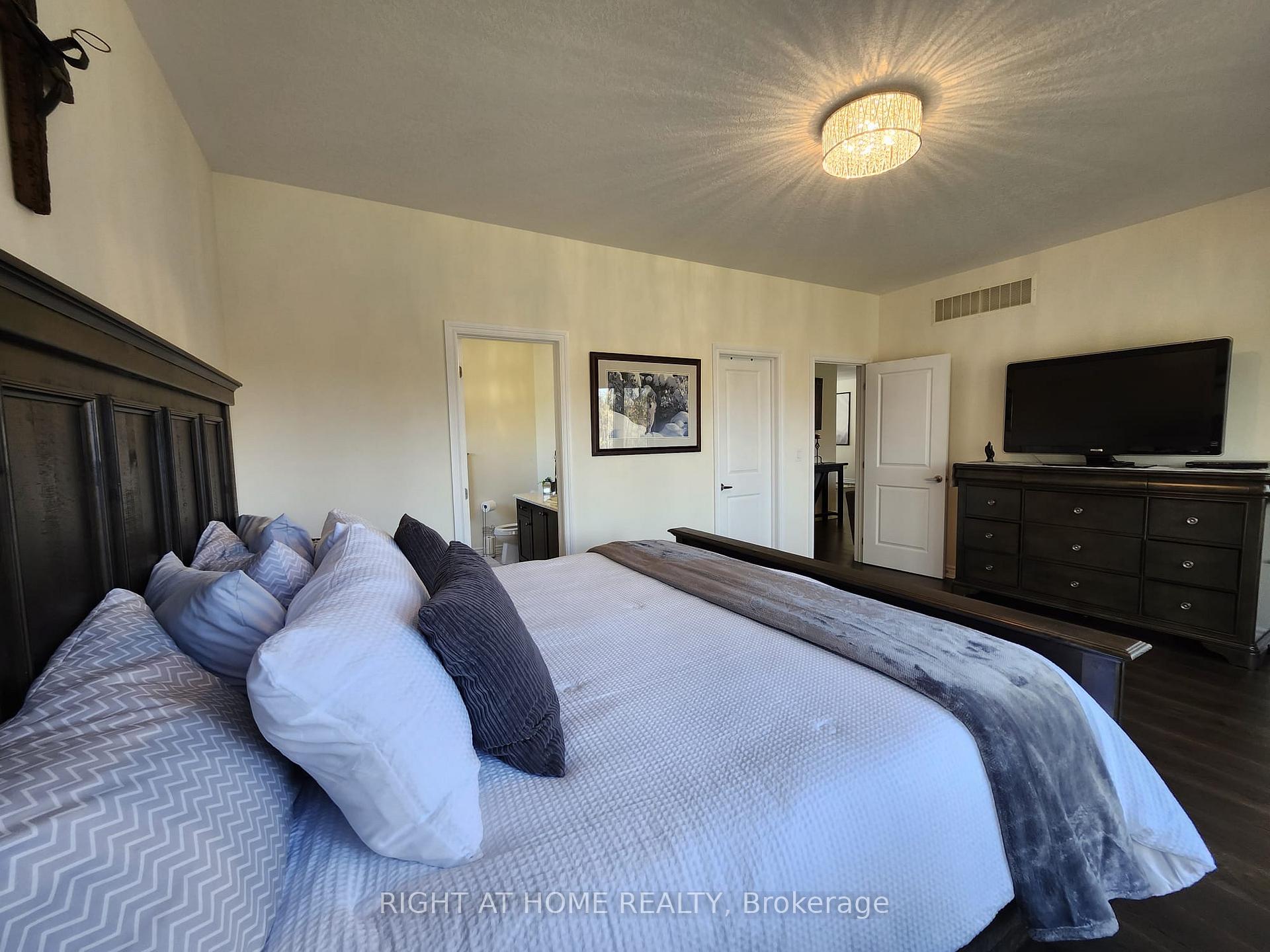 Photo 20 of 84 Diamond Valley Drive, Oro-Medonte, Sugarbush — HOMEH