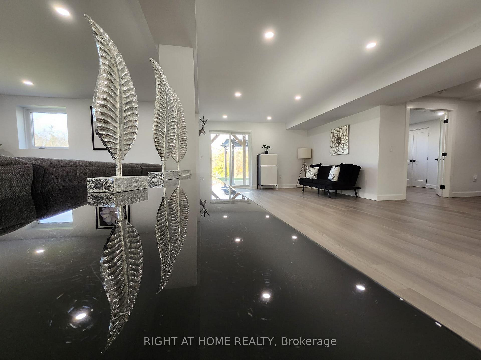 Photo 33 of 84 Diamond Valley Drive, Oro-Medonte, Sugarbush — HOMEH