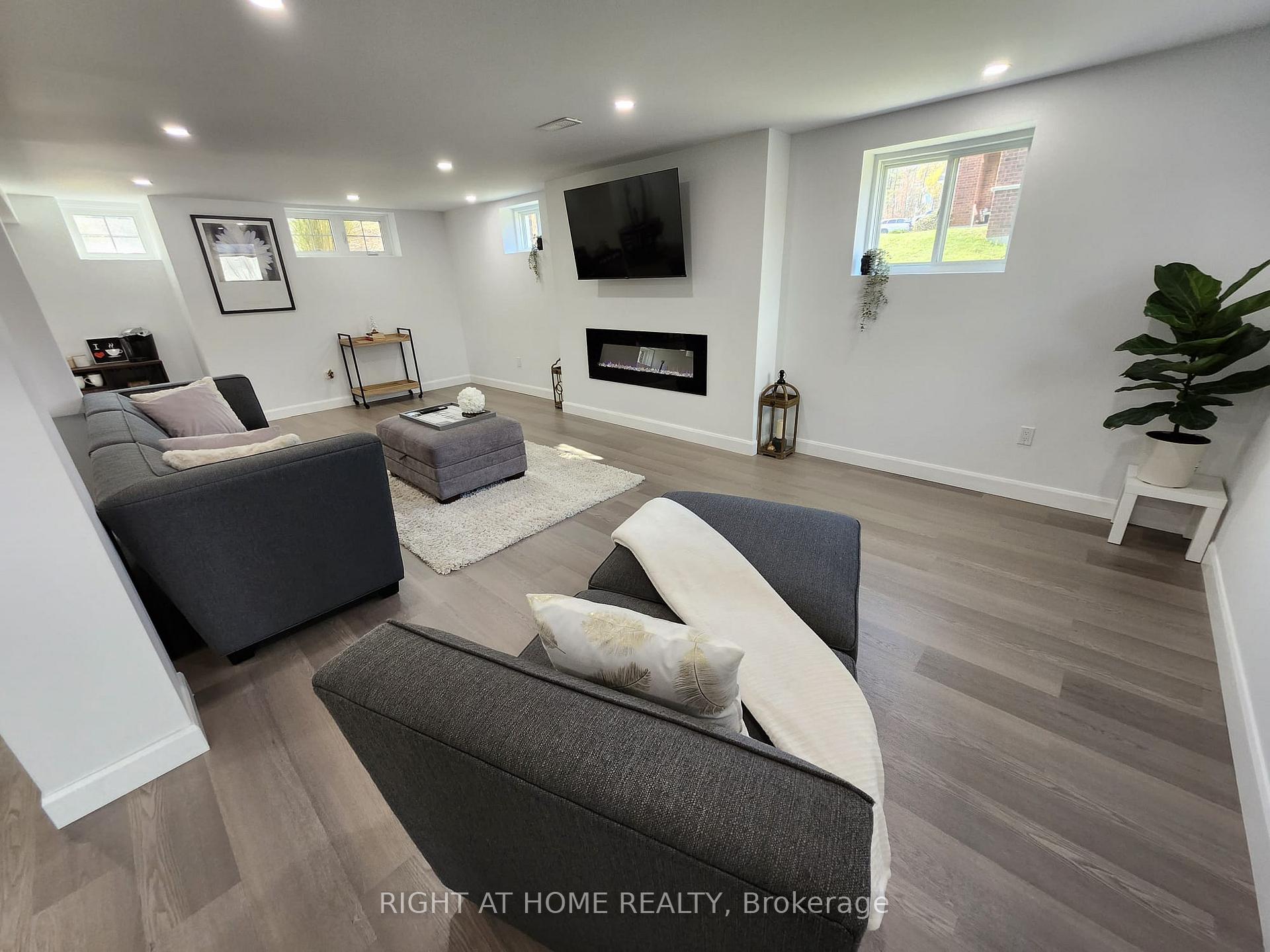 Photo 34 of 84 Diamond Valley Drive, Oro-Medonte, Sugarbush — HOMEH