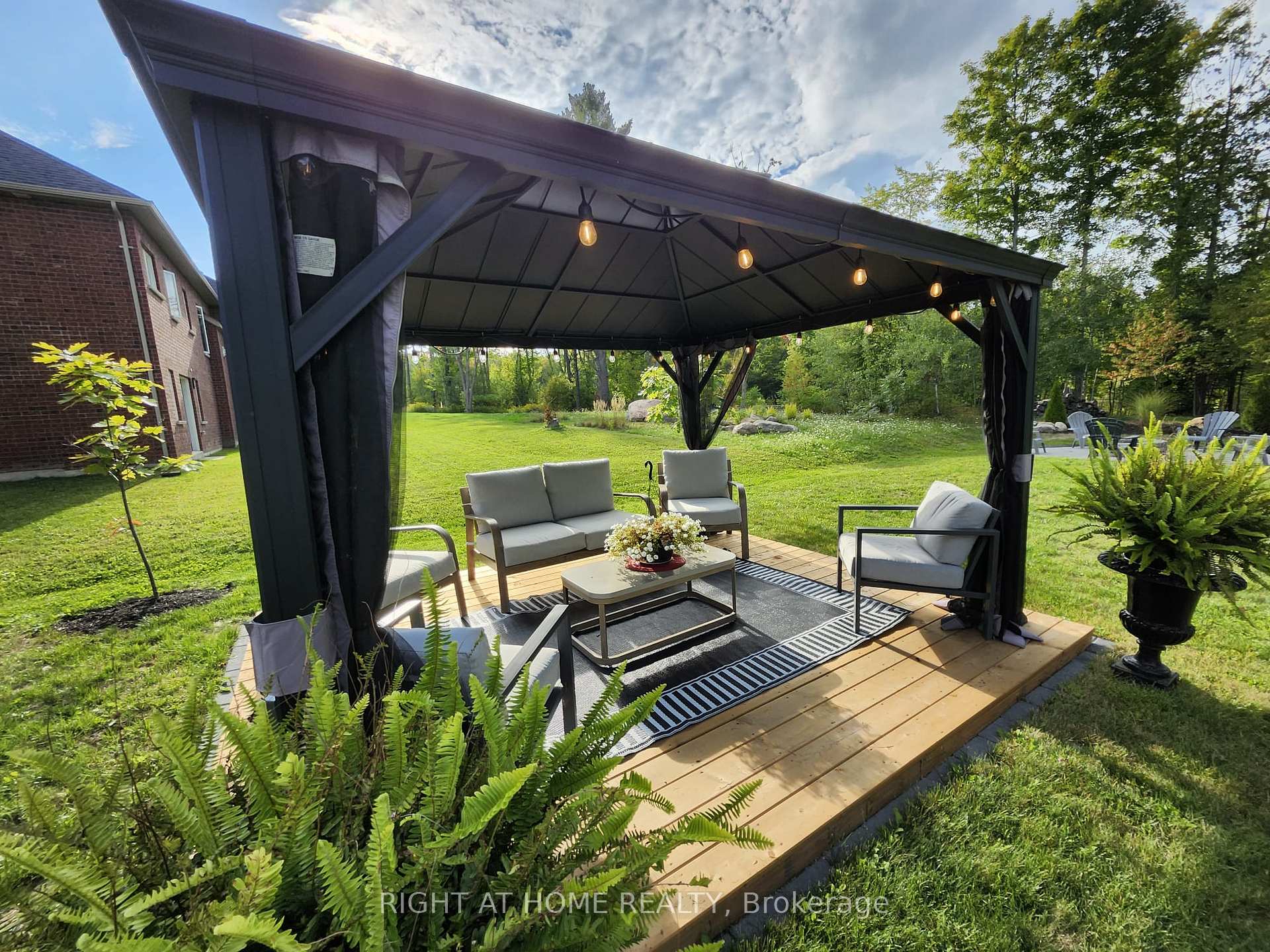 Photo 42 of 84 Diamond Valley Drive, Oro-Medonte, Sugarbush — HOMEH