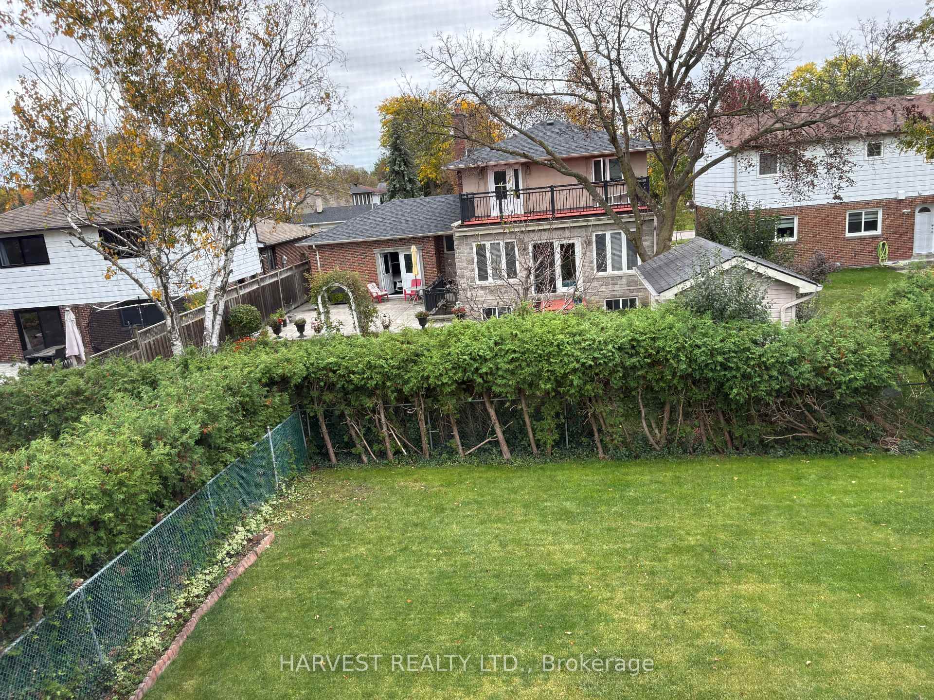 Photo 9 of 19 Glendower Circuit, Scarborough, L'Amoreaux — HOMEH
