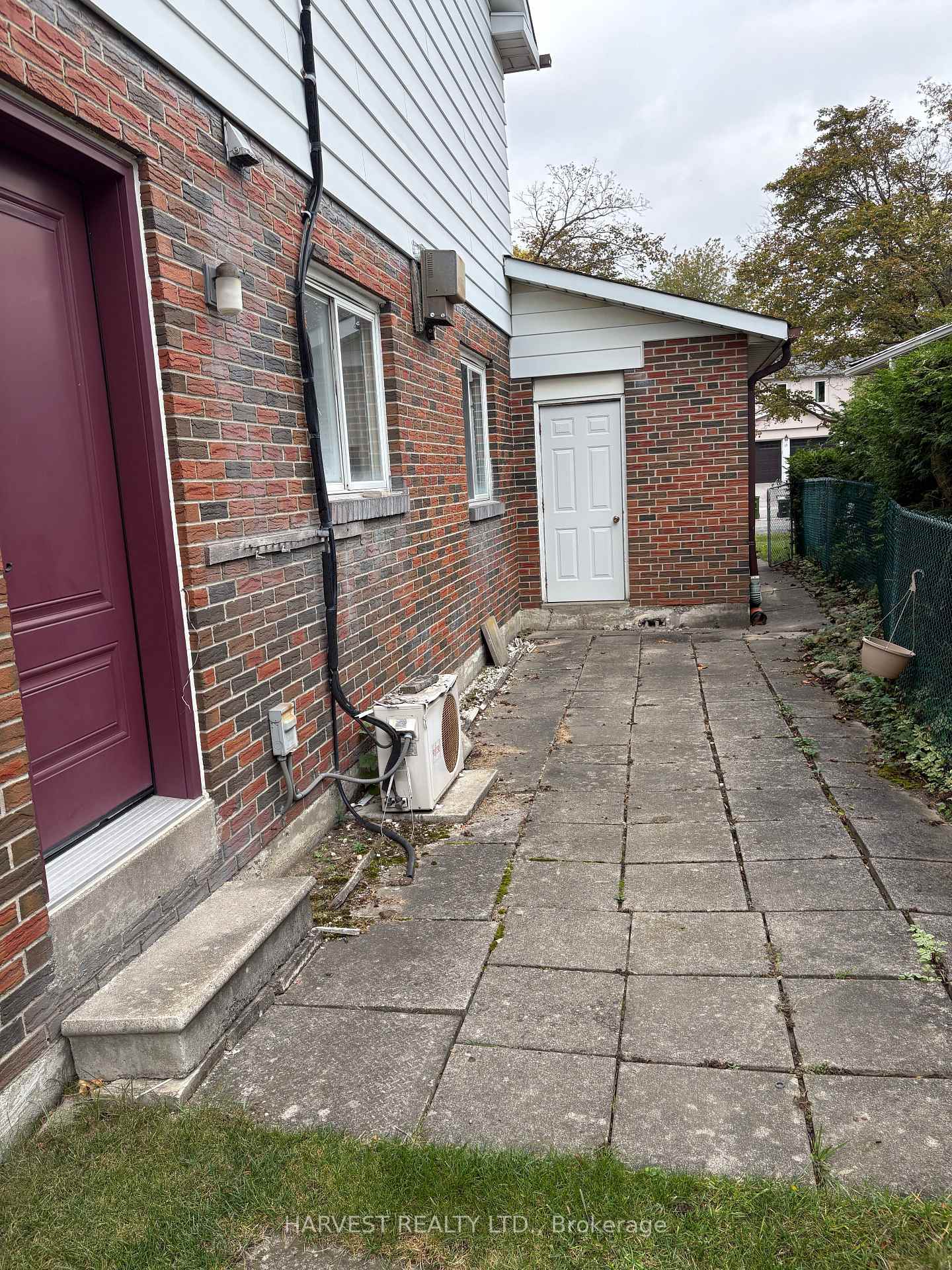 Photo 12 of 19 Glendower Circuit, Scarborough, L'Amoreaux — HOMEH