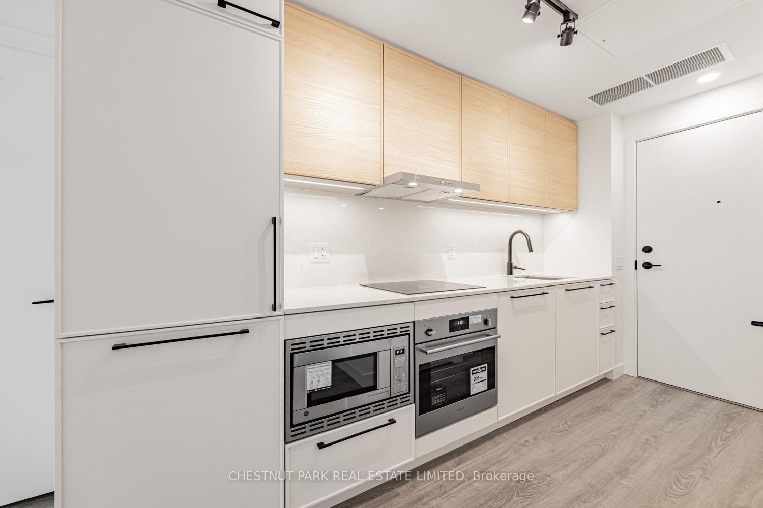 Photo 4 of Unit 402, 1050 Eastern Avenue, Toronto, Greenwood-Coxwell — HOMEH