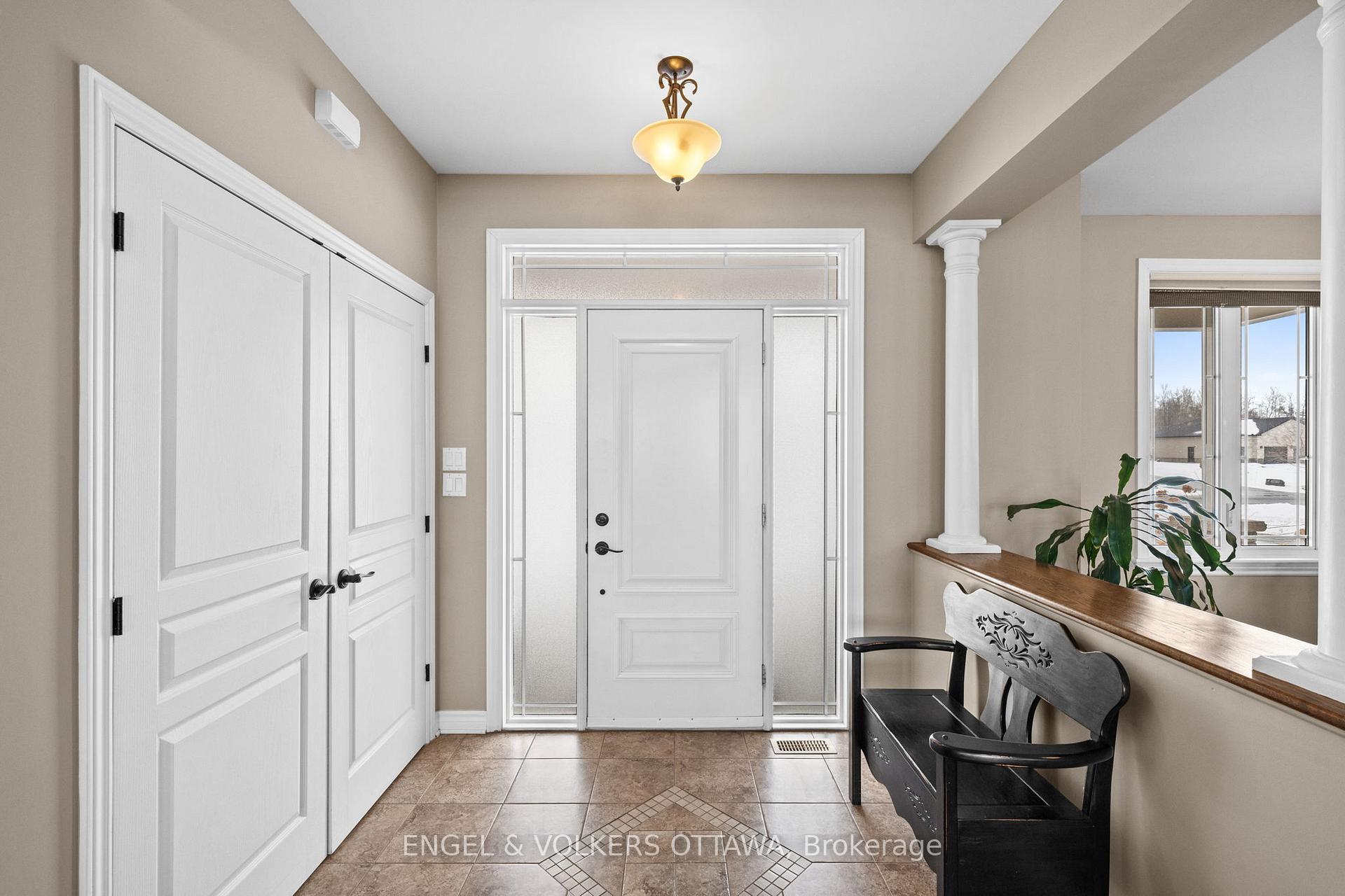 Photo 5 of 5579 Lombardy Drive, Ottawa, Osgoode — HOMEH