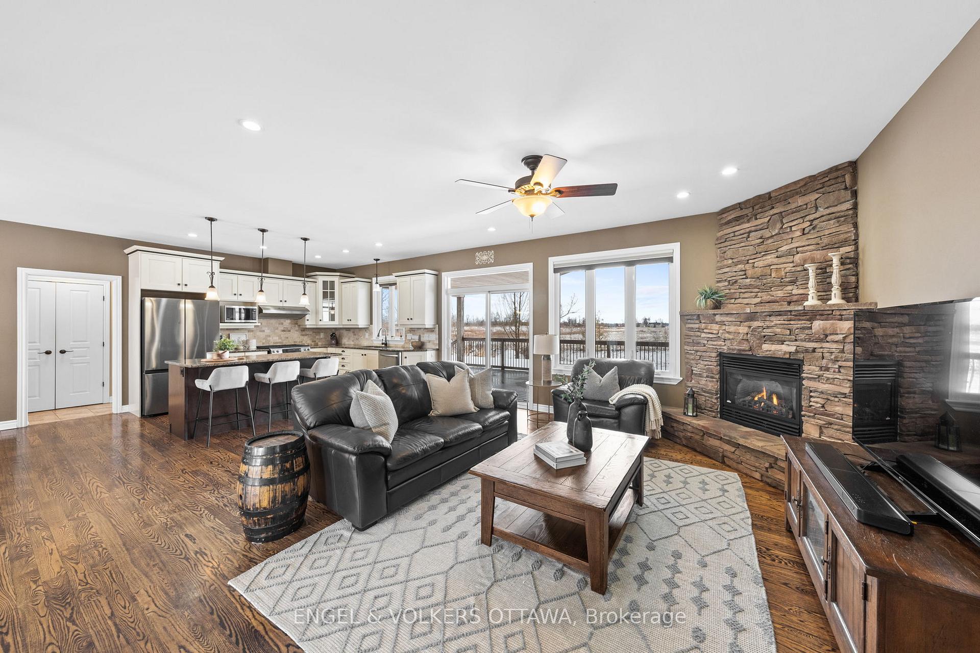 Photo 7 of 5579 Lombardy Drive, Ottawa, Osgoode — HOMEH