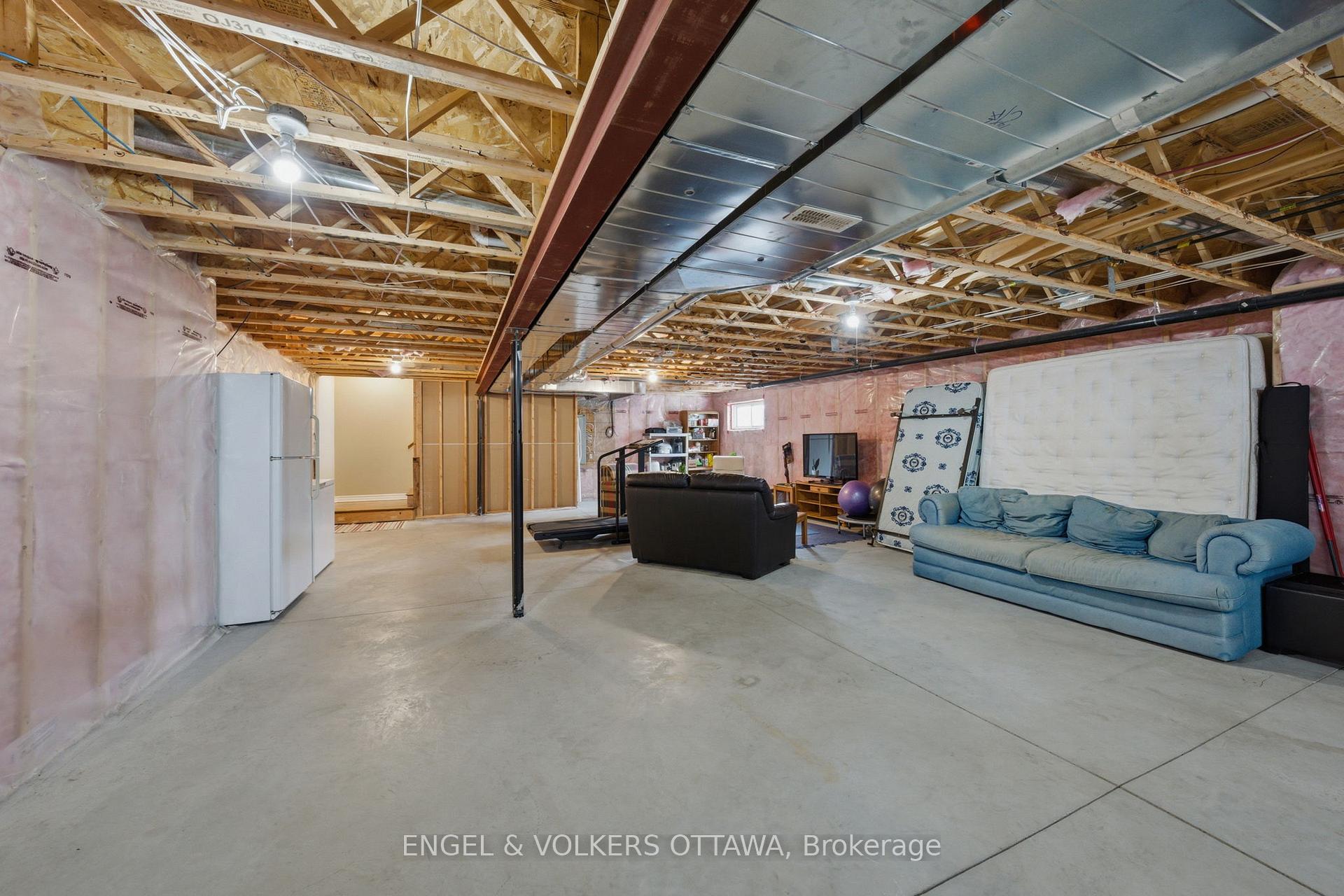 Photo 32 of 5579 Lombardy Drive, Ottawa, Osgoode — HOMEH