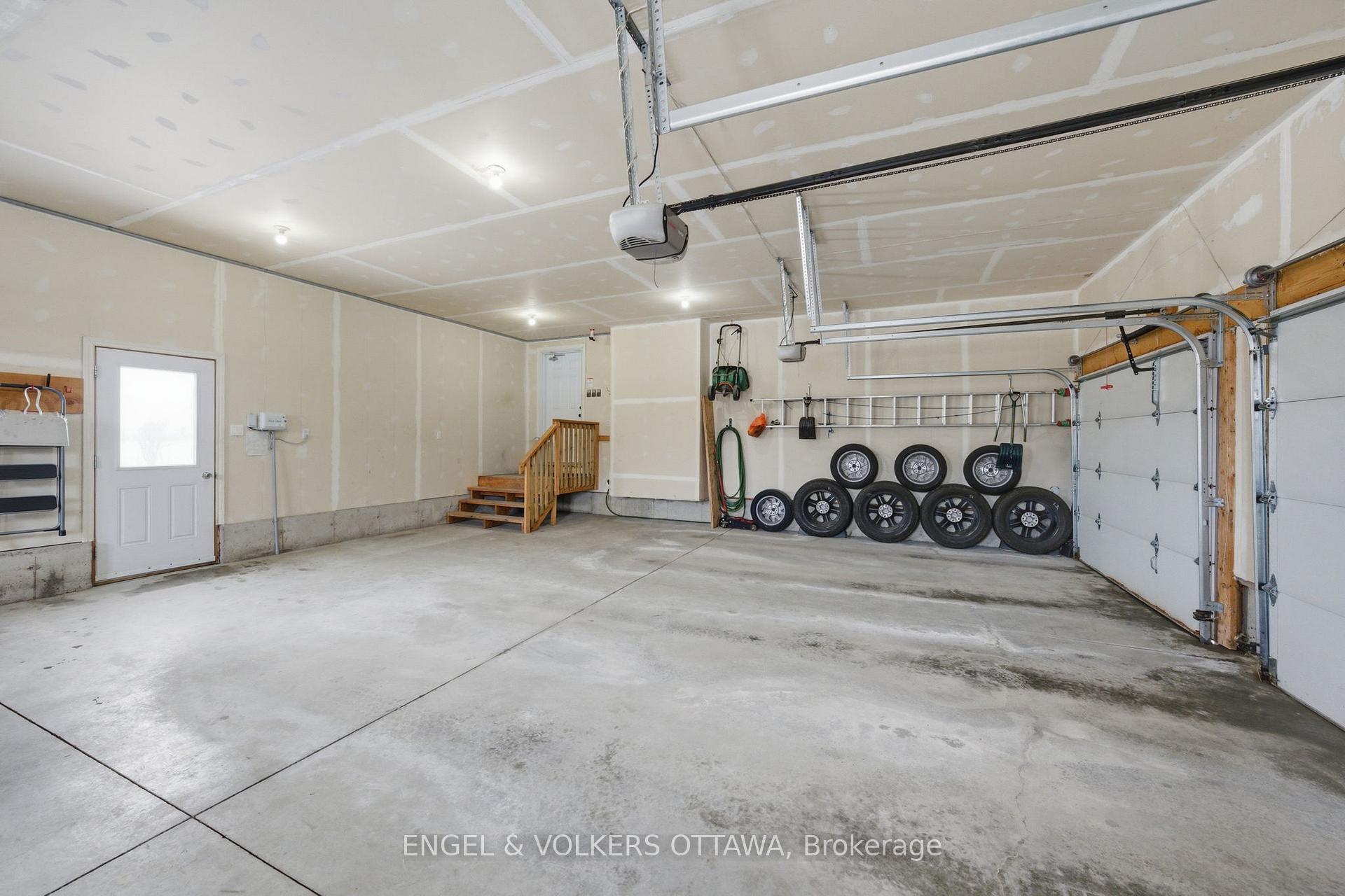 Photo 34 of 5579 Lombardy Drive, Ottawa, Osgoode — HOMEH