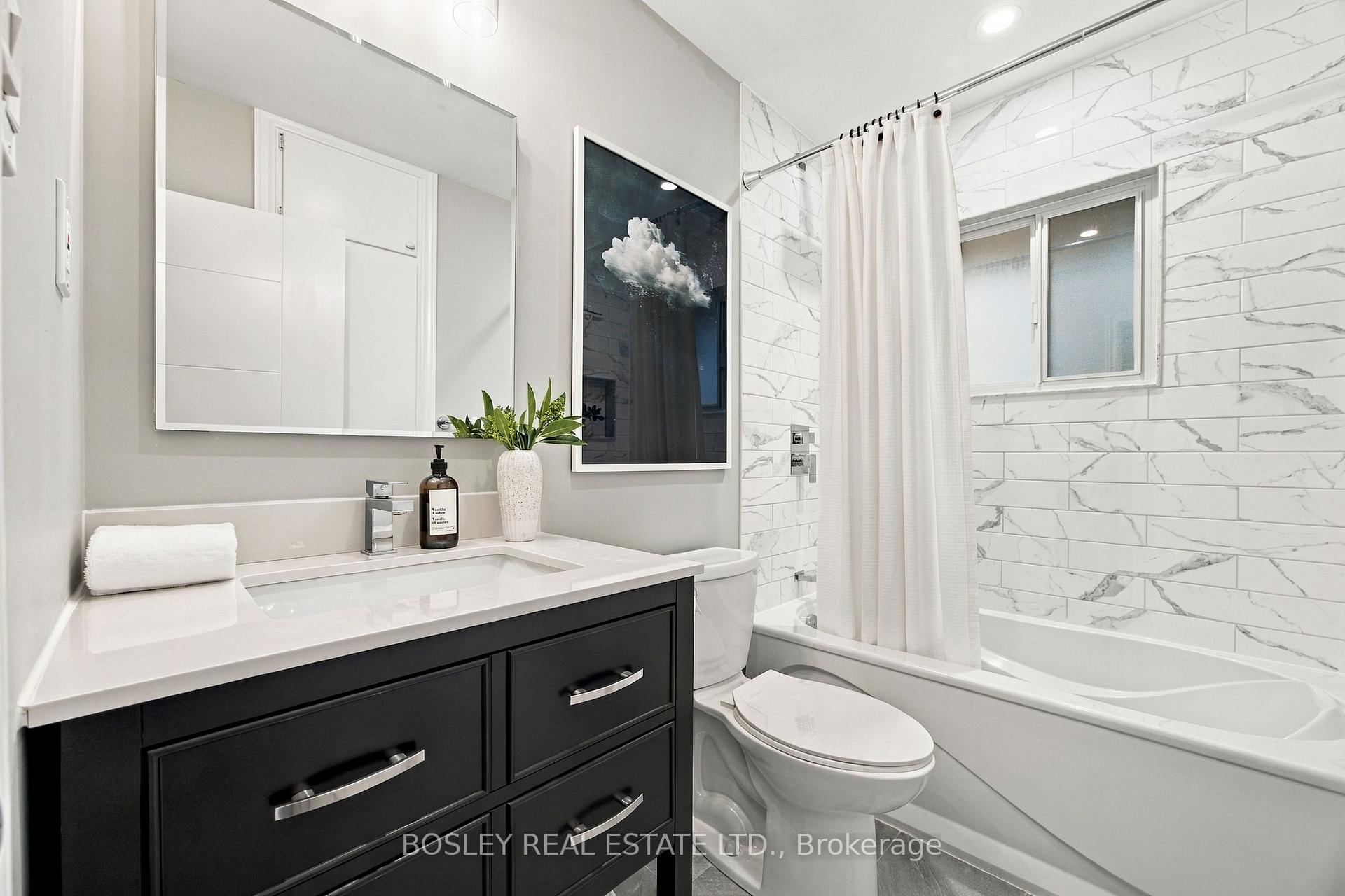 Photo 16 of 56 Christina Crescent, Scarborough, Wexford-Maryvale — HOMEH