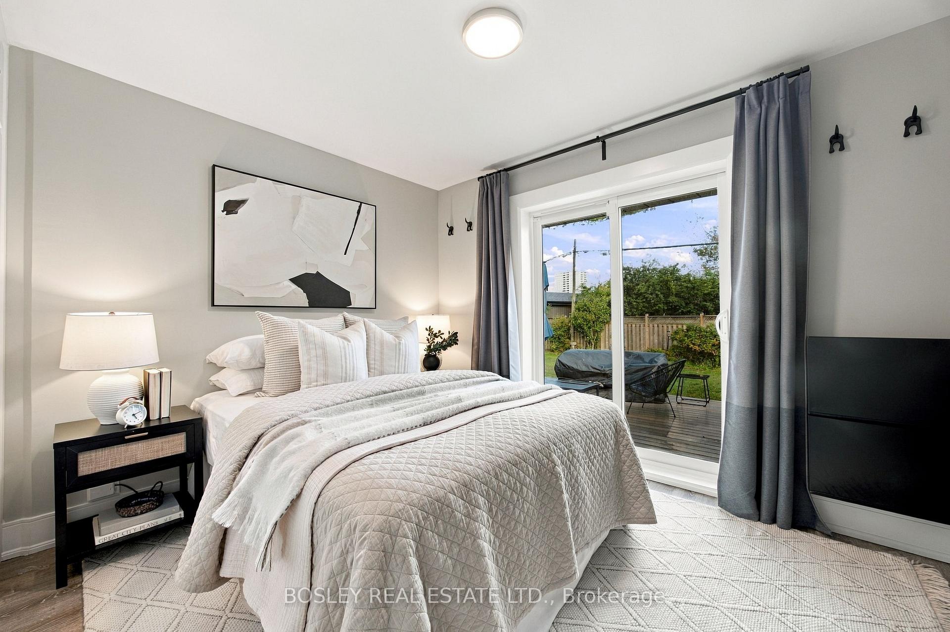 Photo 19 of 56 Christina Crescent, Scarborough, Wexford-Maryvale — HOMEH