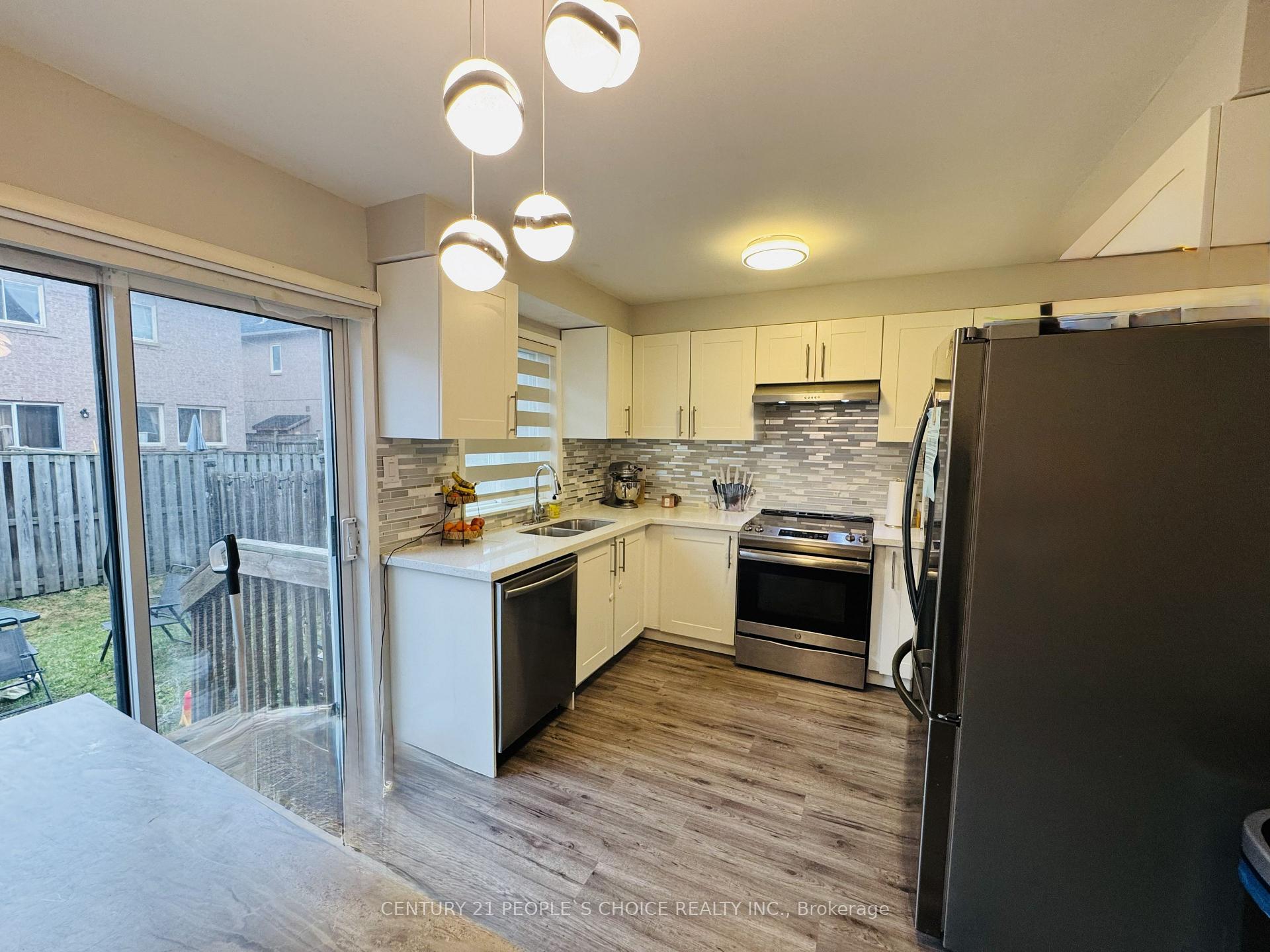 Photo 8 of 110 Spadina Road, Brampton, Bram West — HOMEH