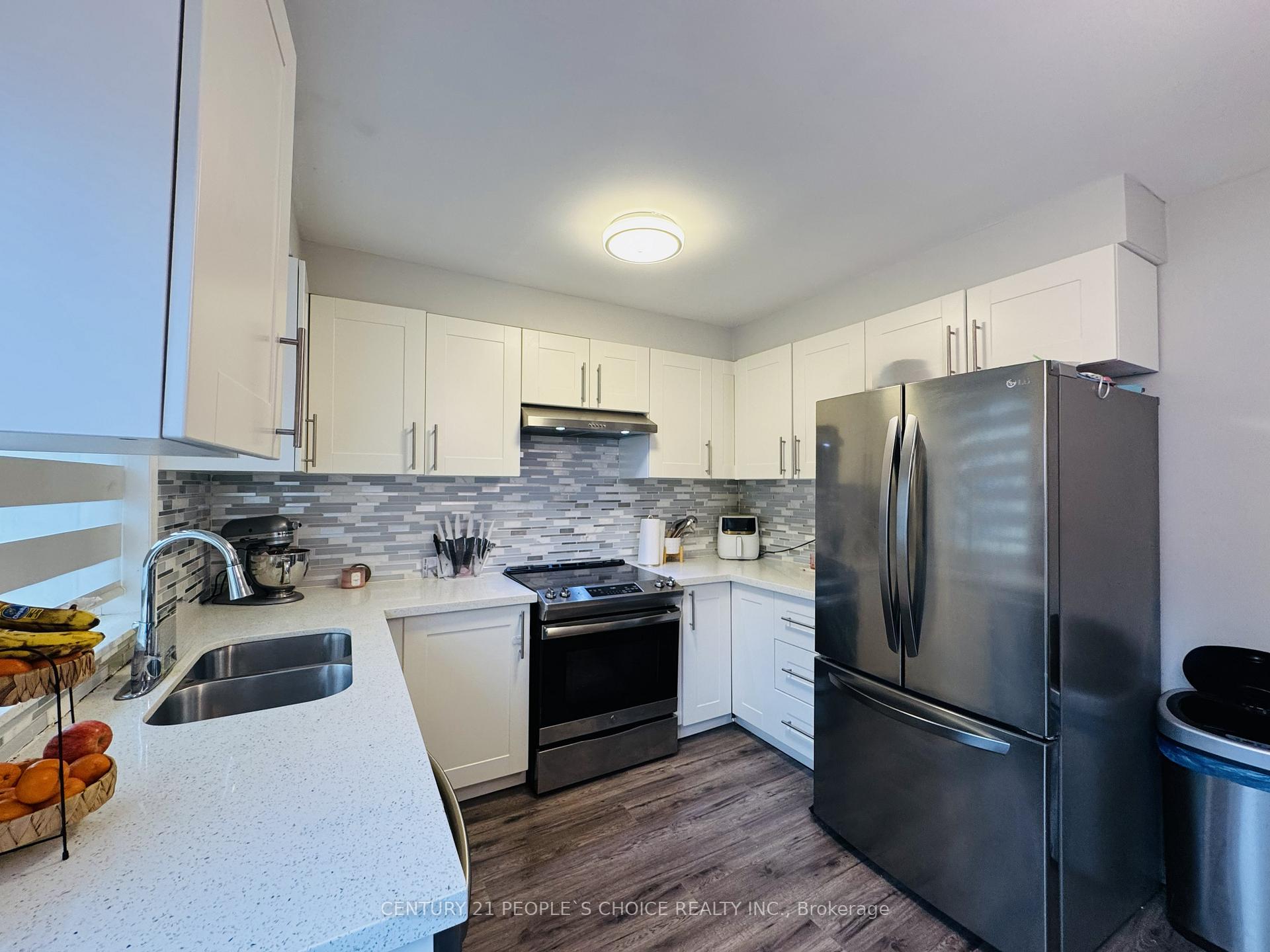 Photo 9 of 110 Spadina Road, Brampton, Bram West — HOMEH