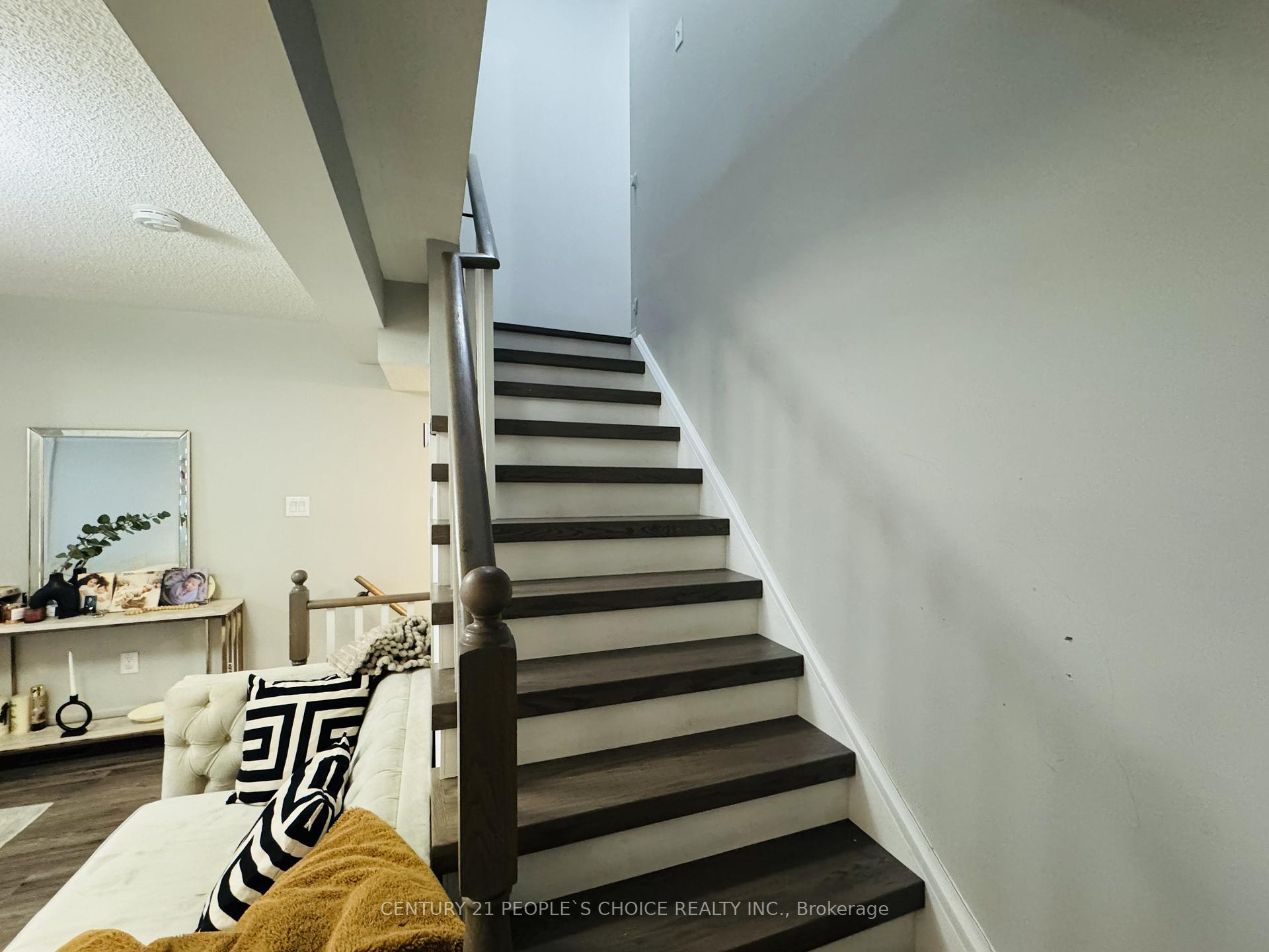 Photo 12 of 110 Spadina Road, Brampton, Bram West — HOMEH