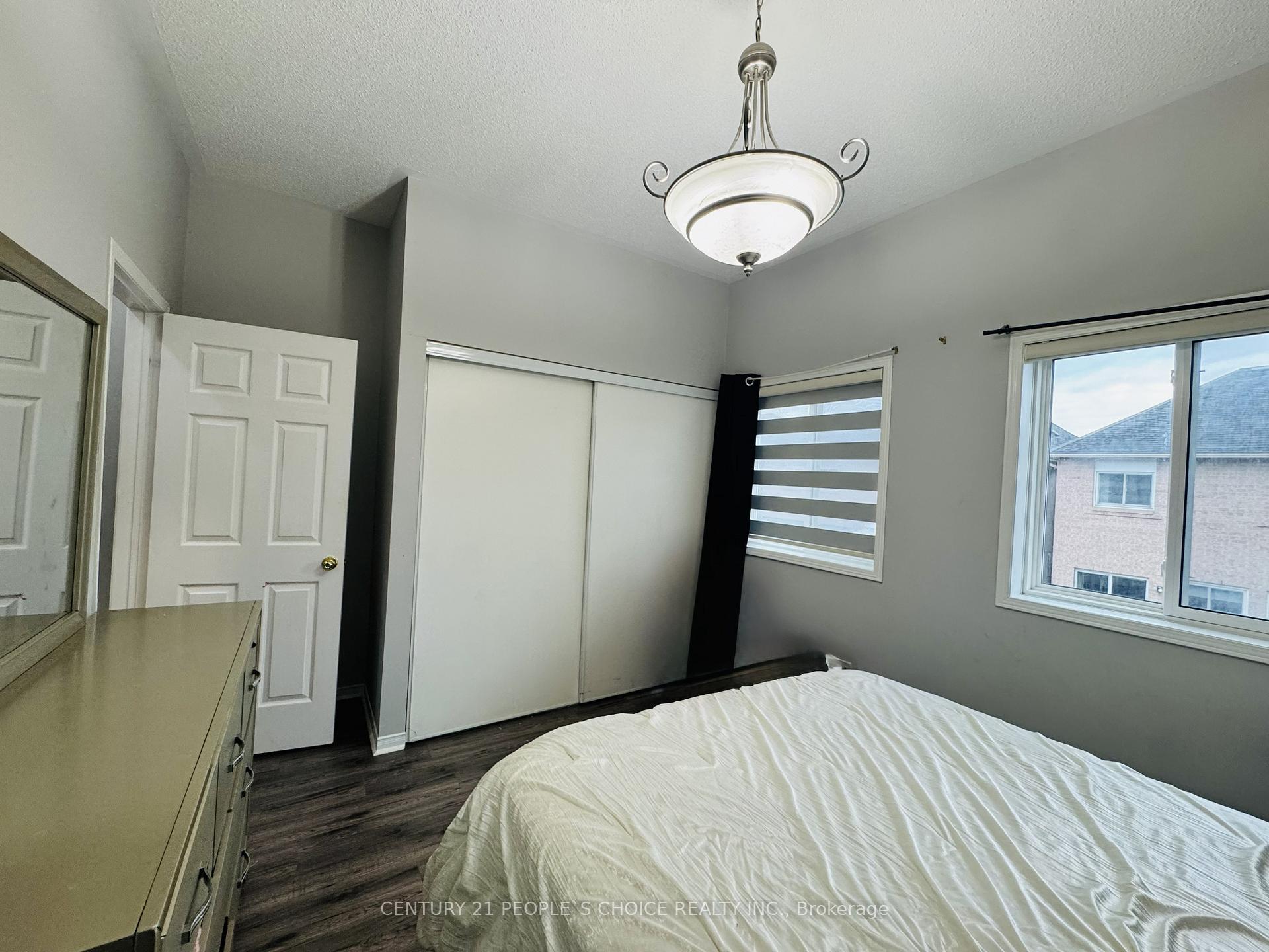 Photo 14 of 110 Spadina Road, Brampton, Bram West — HOMEH