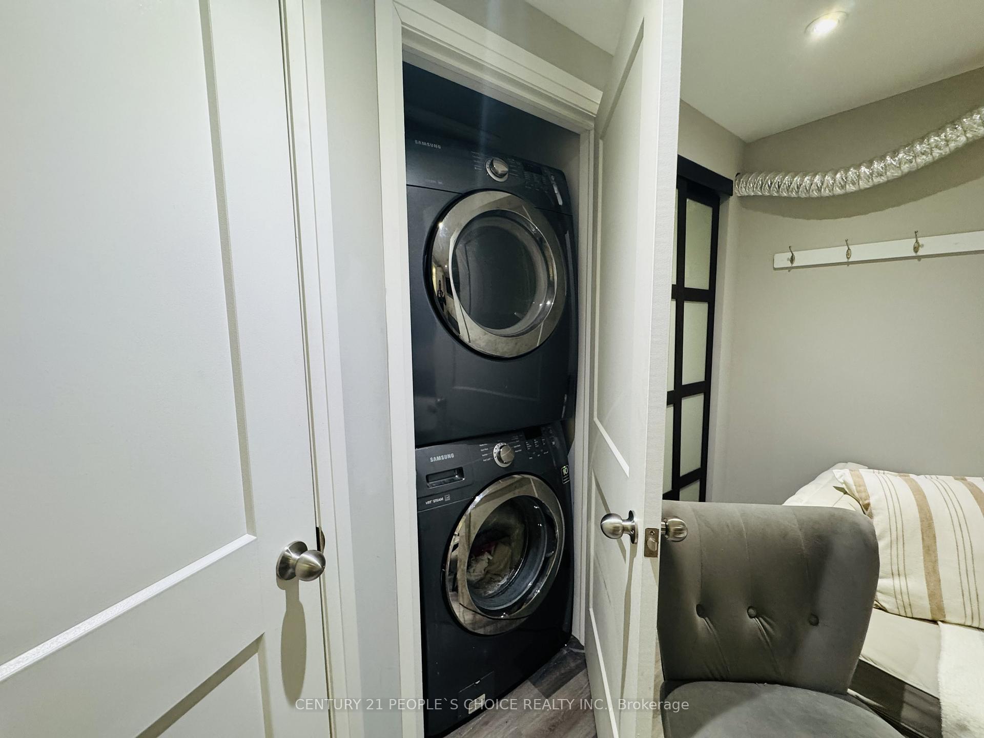 Photo 23 of 110 Spadina Road, Brampton, Bram West — HOMEH