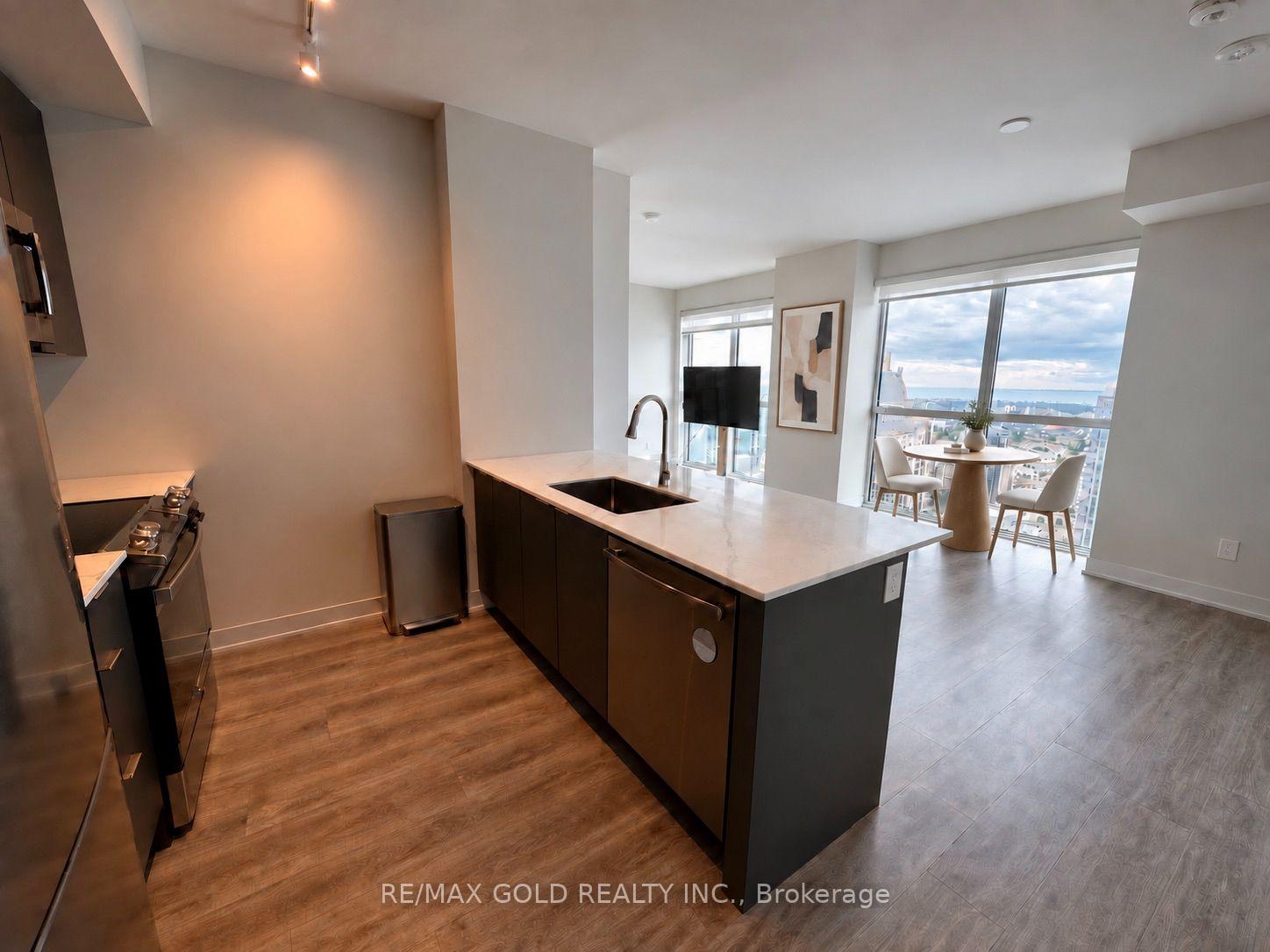 Photo 2 of Unit 4403, 430 Square One Drive, Mississauga, City Centre — HOMEH
