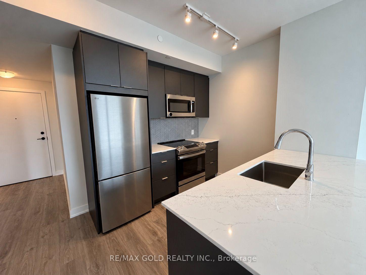 Photo 3 of Unit 4403, 430 Square One Drive, Mississauga, City Centre — HOMEH