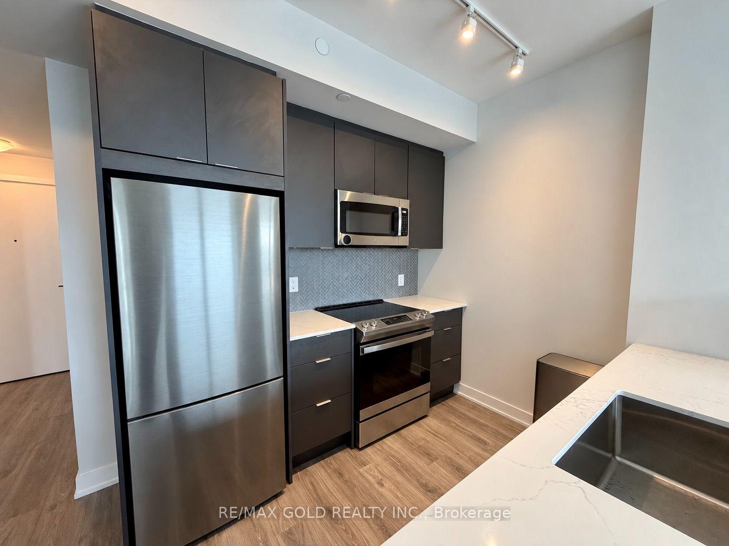 Photo 4 of Unit 4403, 430 Square One Drive, Mississauga, City Centre — HOMEH