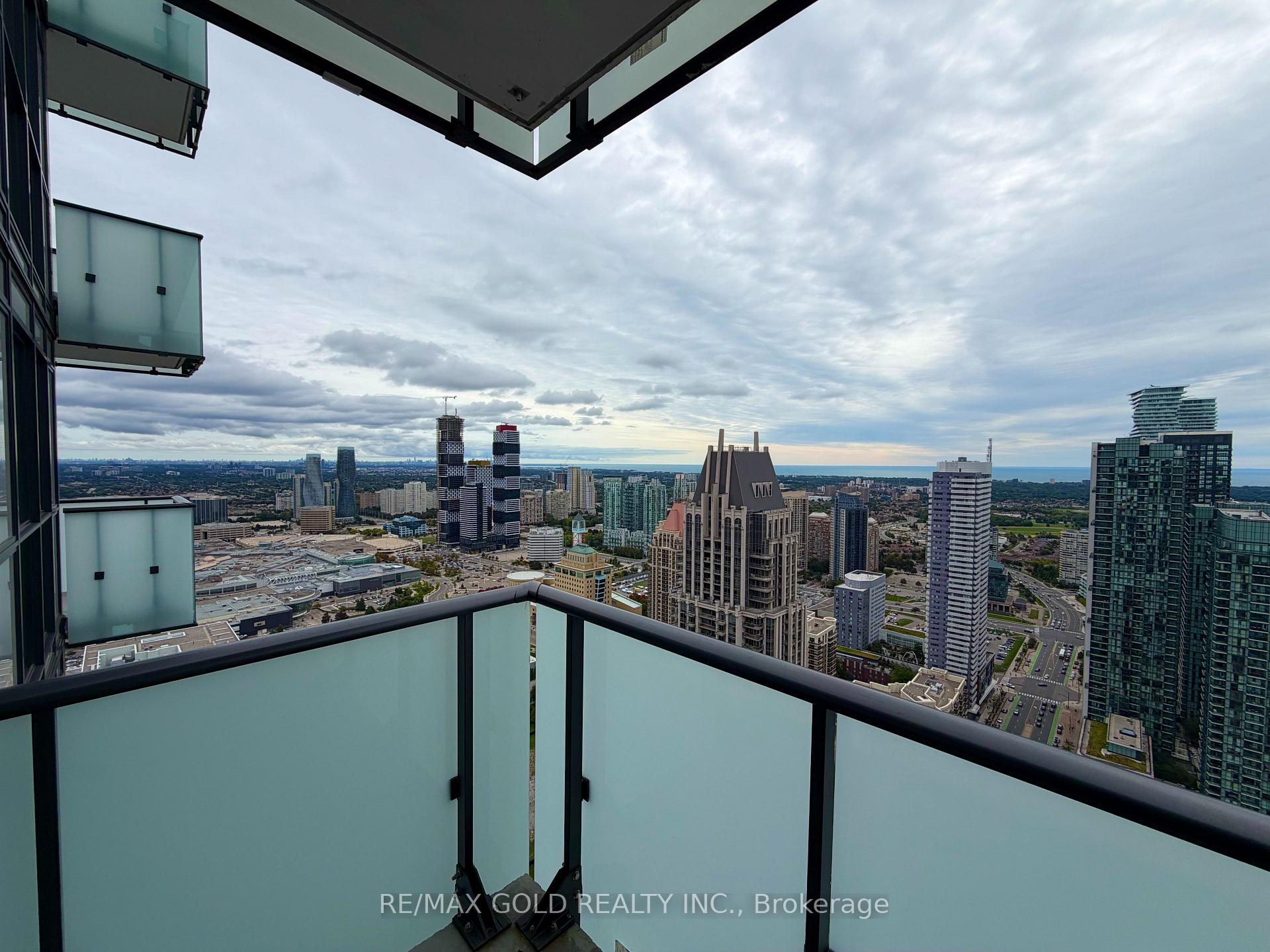 Photo 15 of Unit 4403, 430 Square One Drive, Mississauga, City Centre — HOMEH