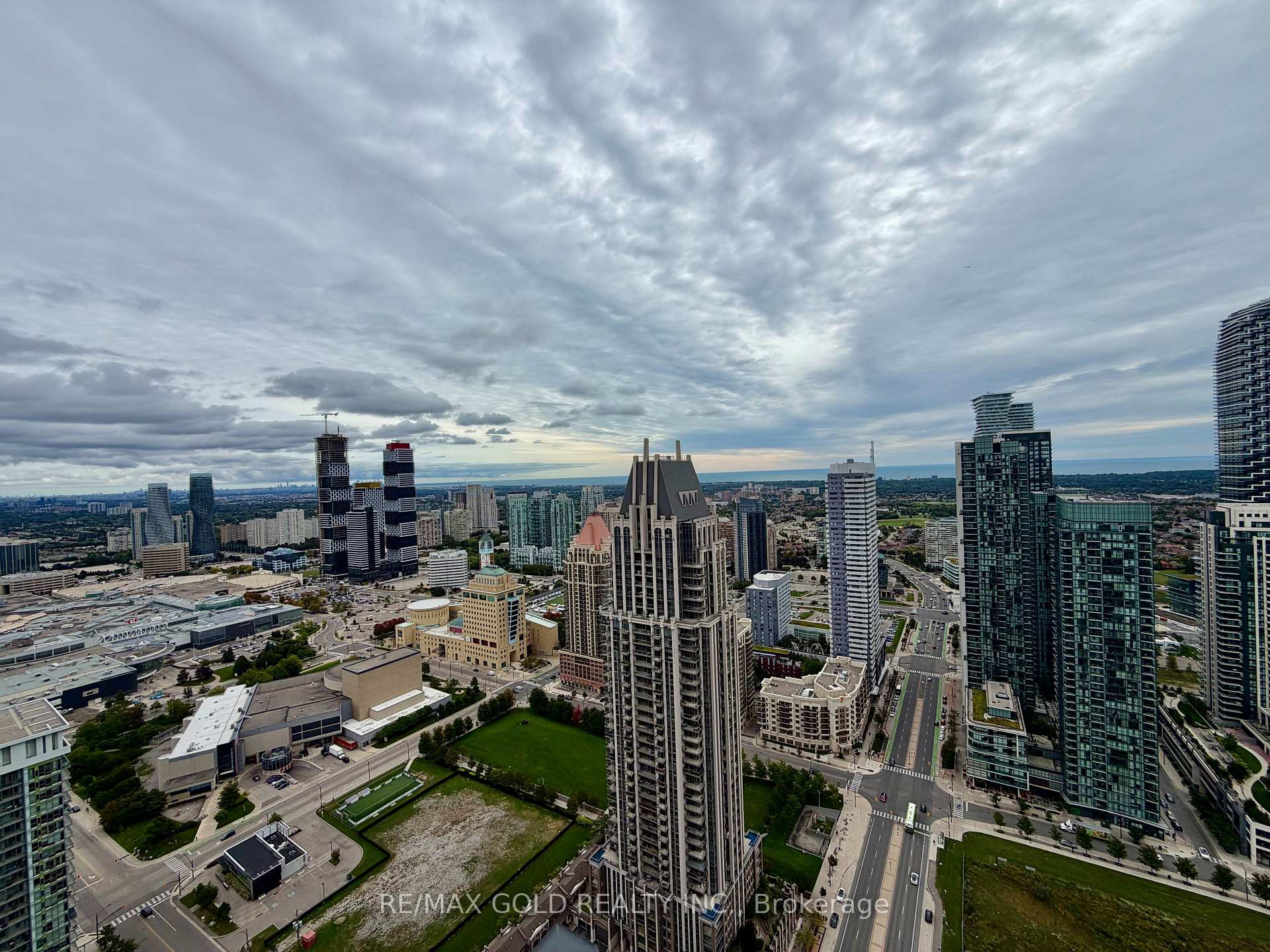 Photo 16 of Unit 4403, 430 Square One Drive, Mississauga, City Centre — HOMEH