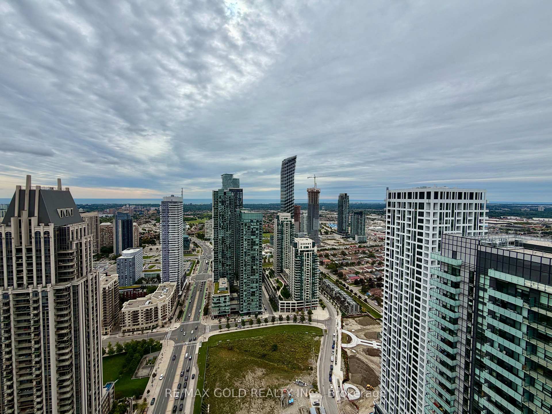 Photo 18 of Unit 4403, 430 Square One Drive, Mississauga, City Centre — HOMEH