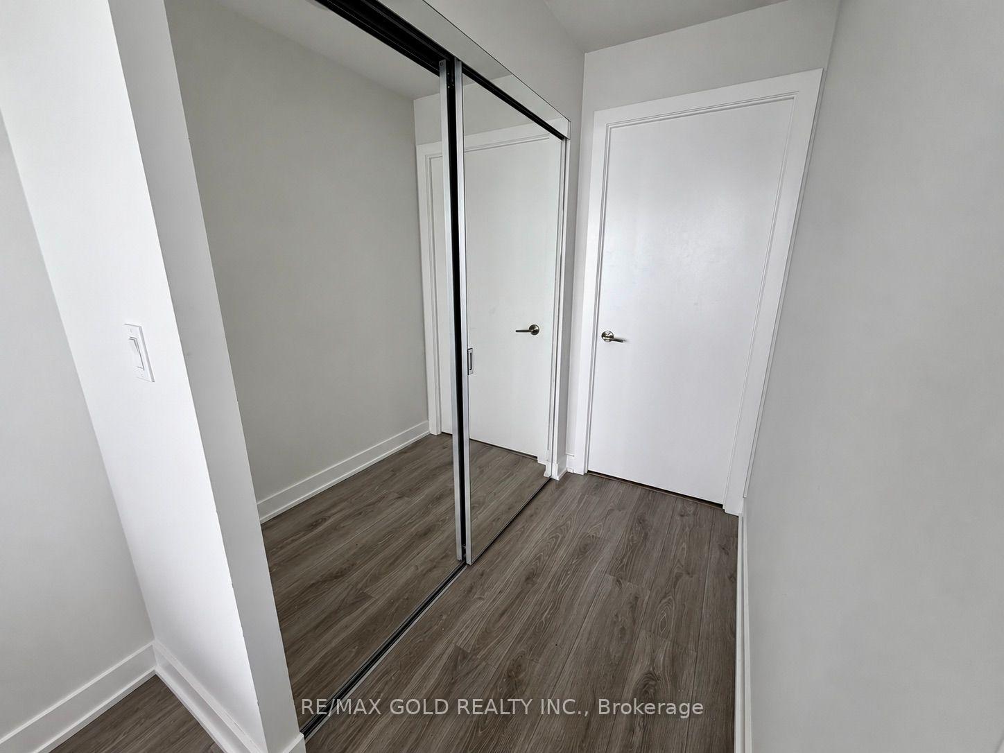 Photo 23 of Unit 4403, 430 Square One Drive, Mississauga, City Centre — HOMEH