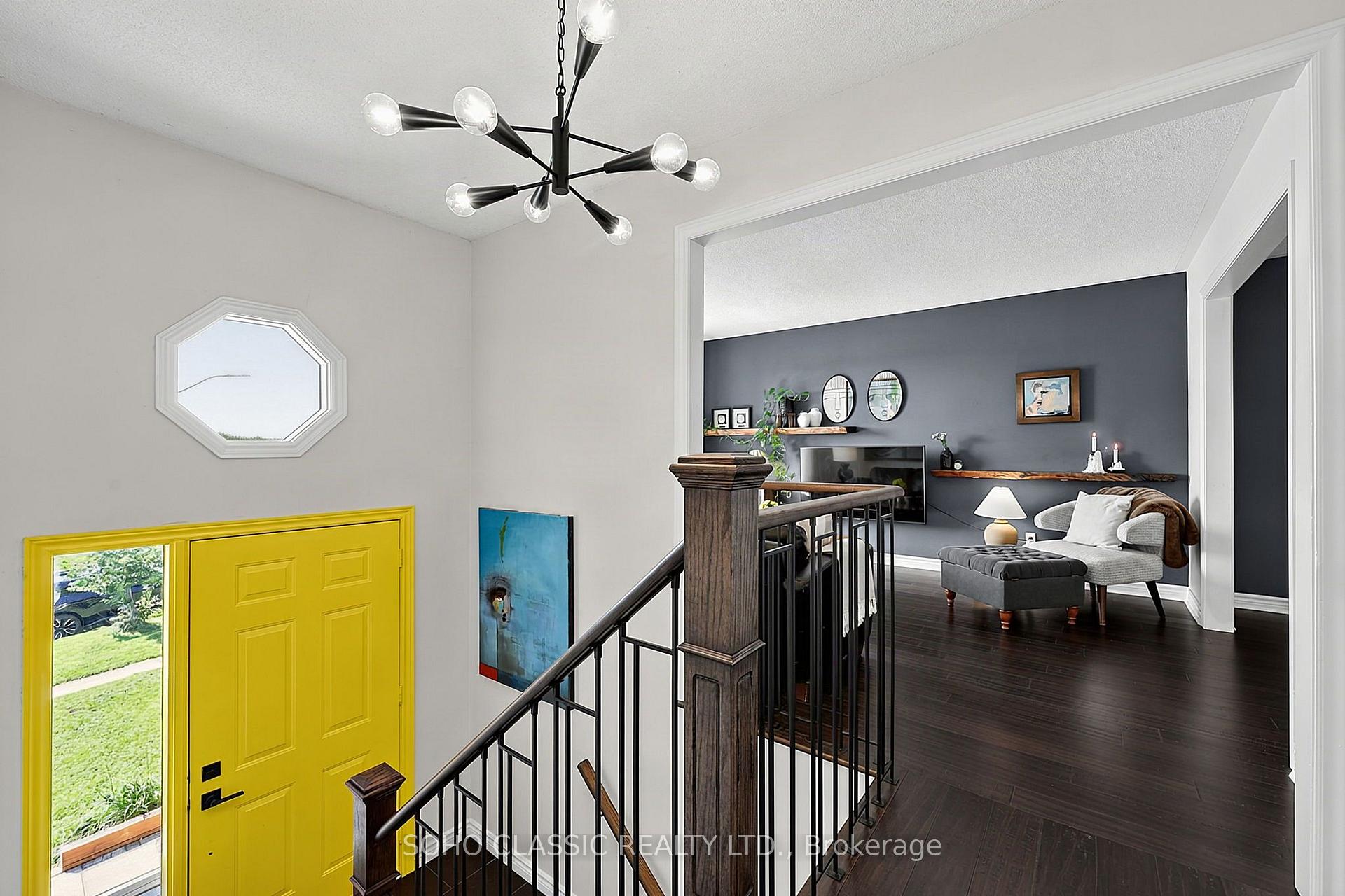 Photo 26 of 301 Leacock Drive, Barrie, Letitia Heights — HOMEH