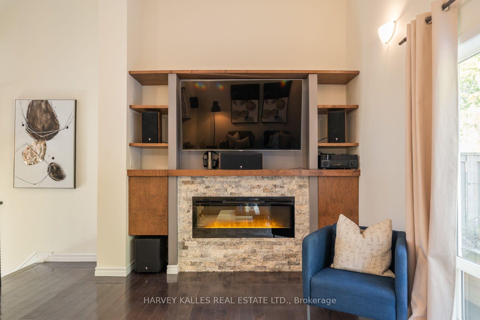Photo 6 of 4 New Port Way, Markham, Thornhill — HOMEH