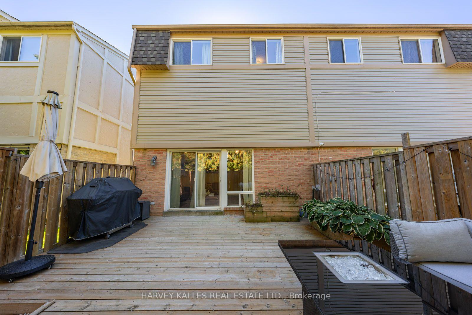 Photo 29 of 4 New Port Way, Markham, Thornhill — HOMEH