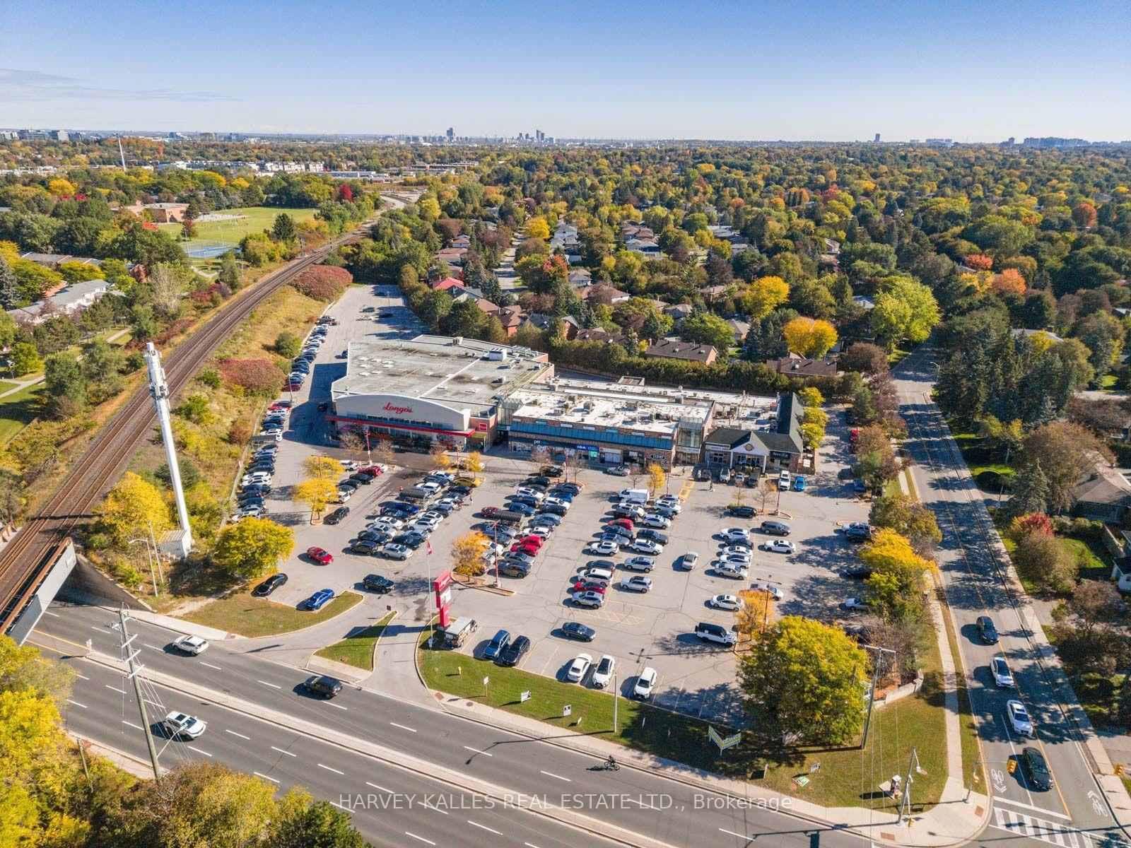 Photo 31 of 4 New Port Way, Markham, Thornhill — HOMEH