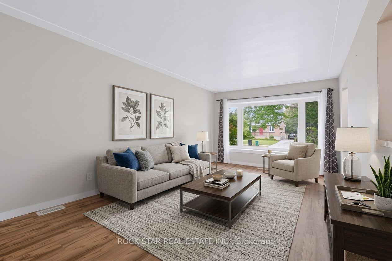 Photo 6 of 82 Franklin Street N, Kitchener, Stanley Park — HOMEH