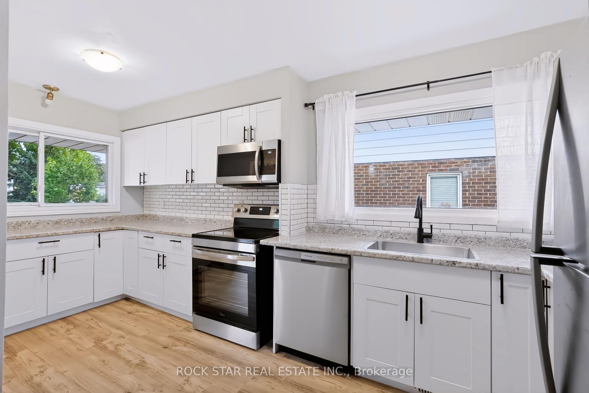 Photo 15 of 82 Franklin Street N, Kitchener, Stanley Park — HOMEH