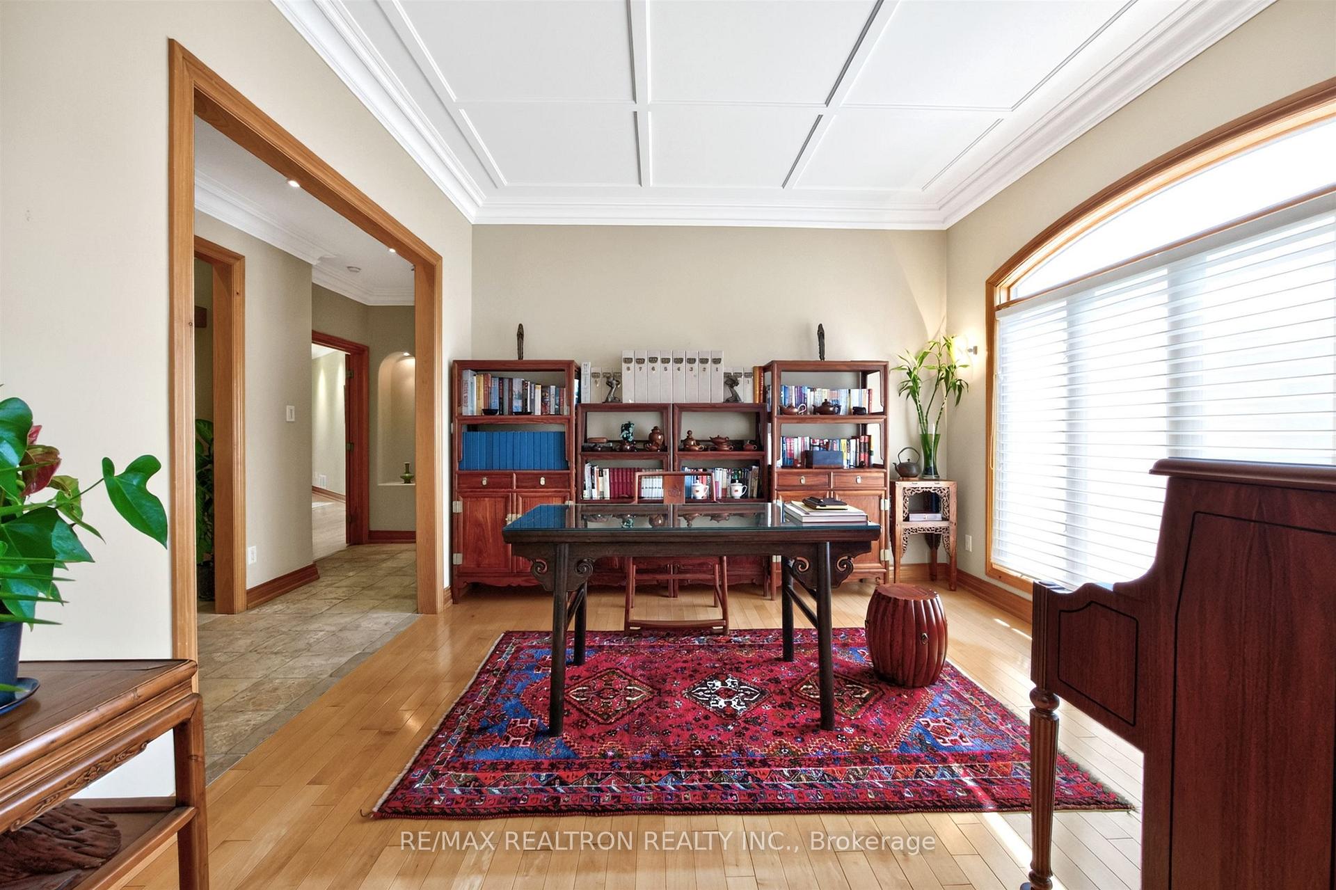 Photo 11 of 24 Maplehyrn Avenue, East Gwillimbury, Sharon — HOMEH