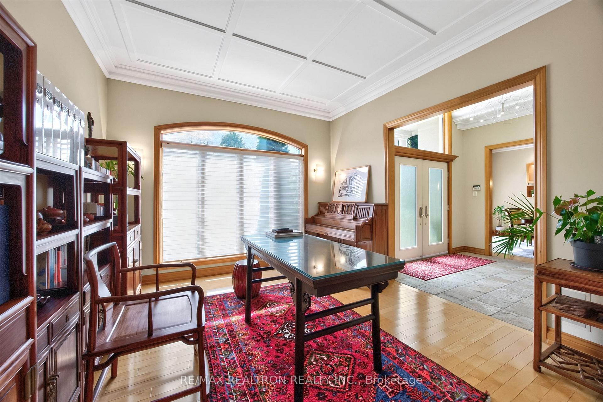 Photo 18 of 24 Maplehyrn Avenue, East Gwillimbury, Sharon — HOMEH