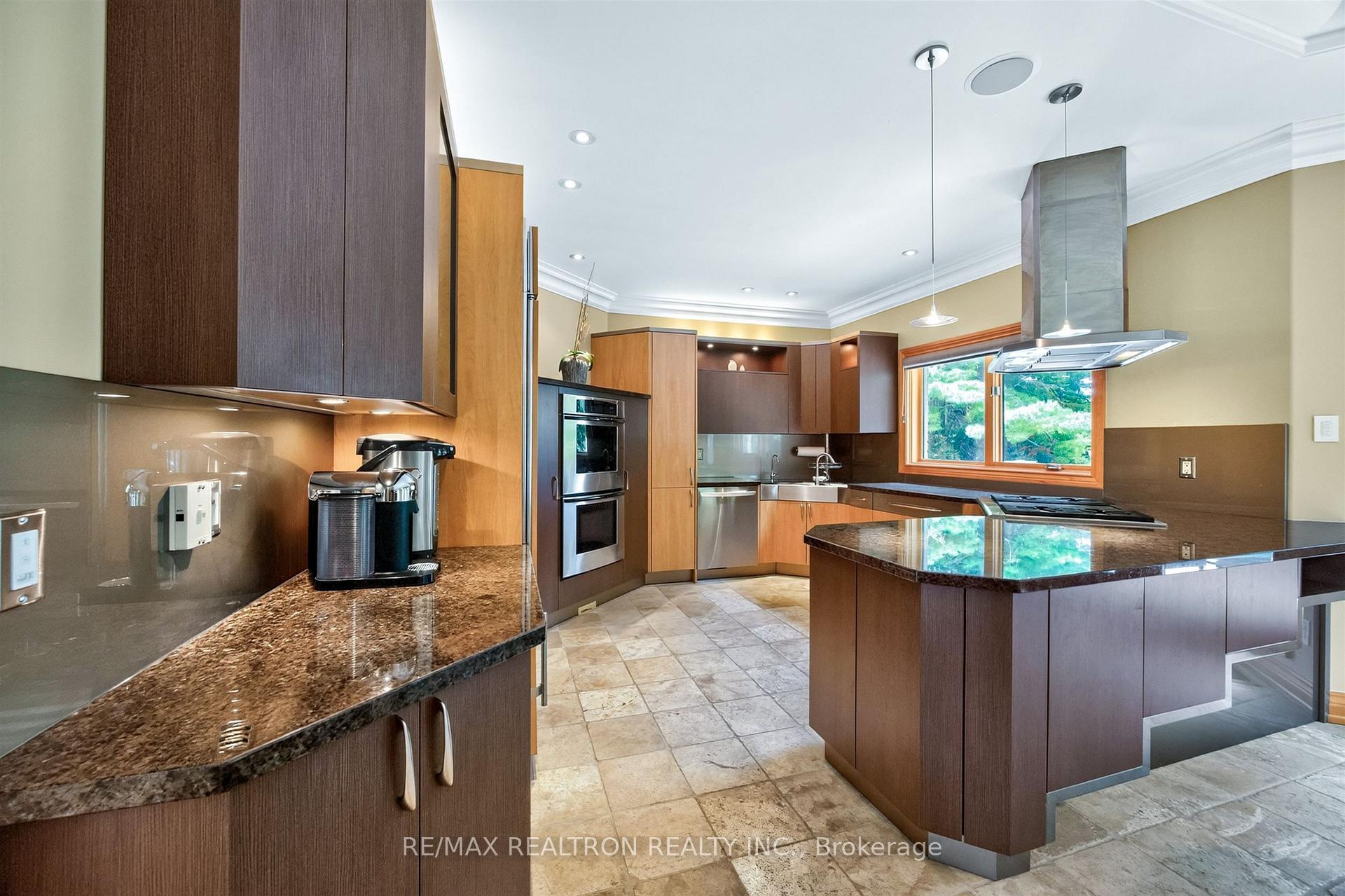 Photo 19 of 24 Maplehyrn Avenue, East Gwillimbury, Sharon — HOMEH
