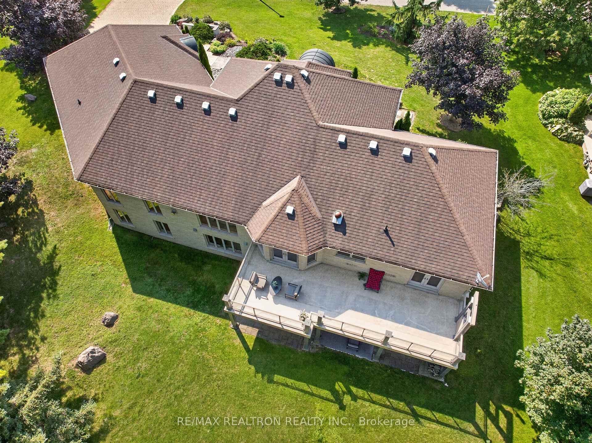 Photo 49 of 24 Maplehyrn Avenue, East Gwillimbury, Sharon — HOMEH