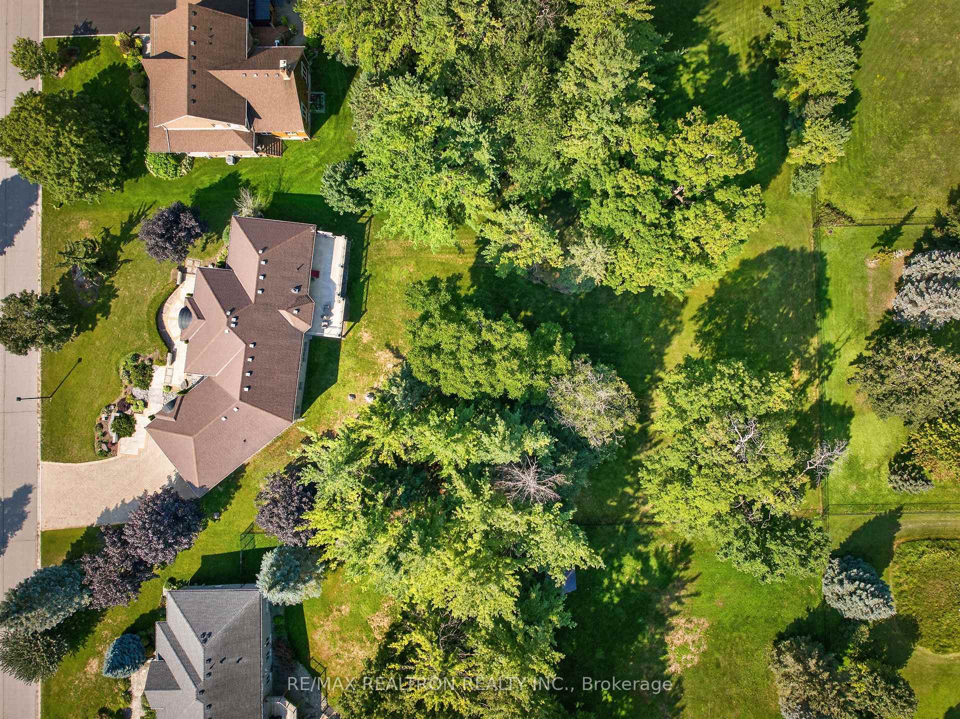 Photo 50 of 24 Maplehyrn Avenue, East Gwillimbury, Sharon — HOMEH