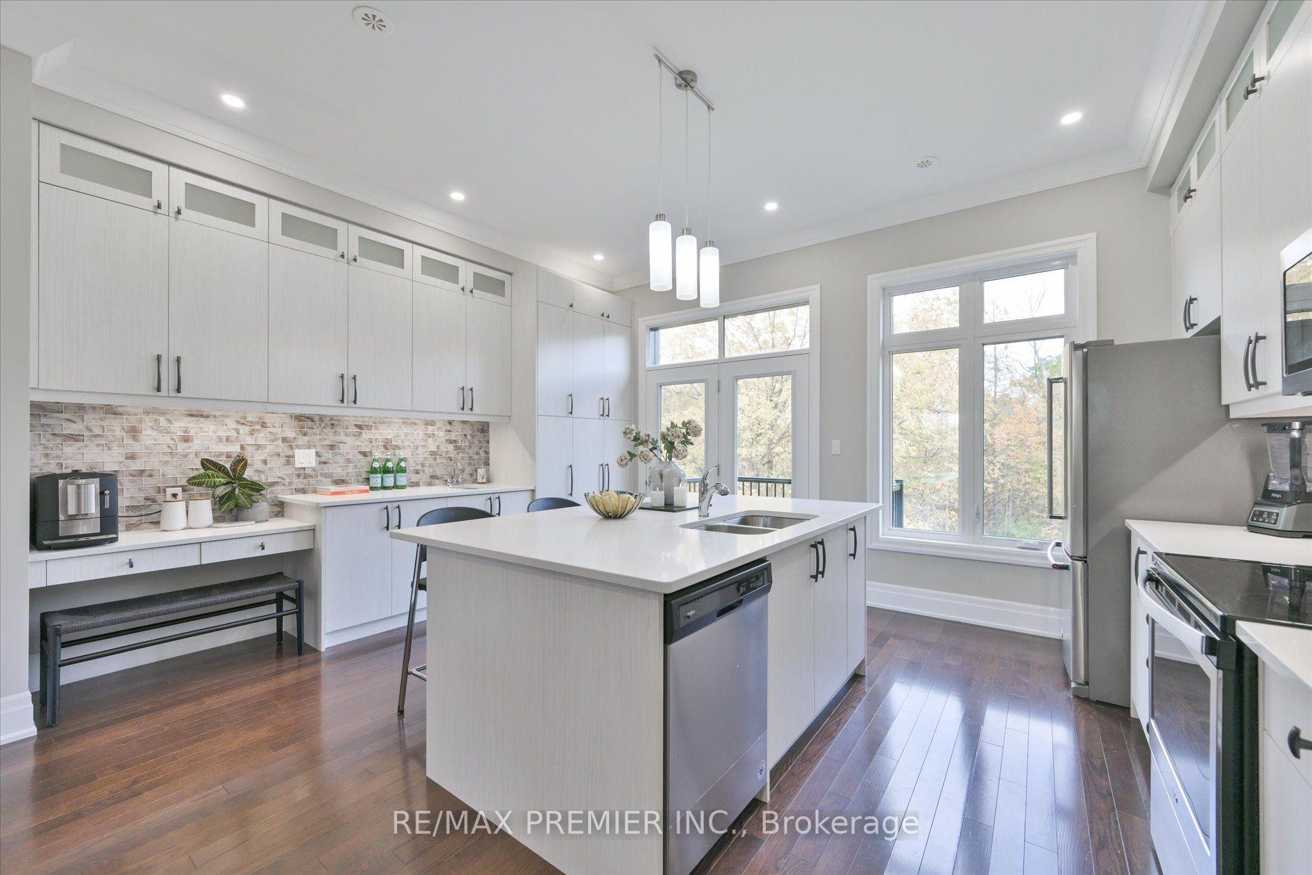 Photo 7 of 86 Golden Trail, Vaughan, Patterson — HOMEH