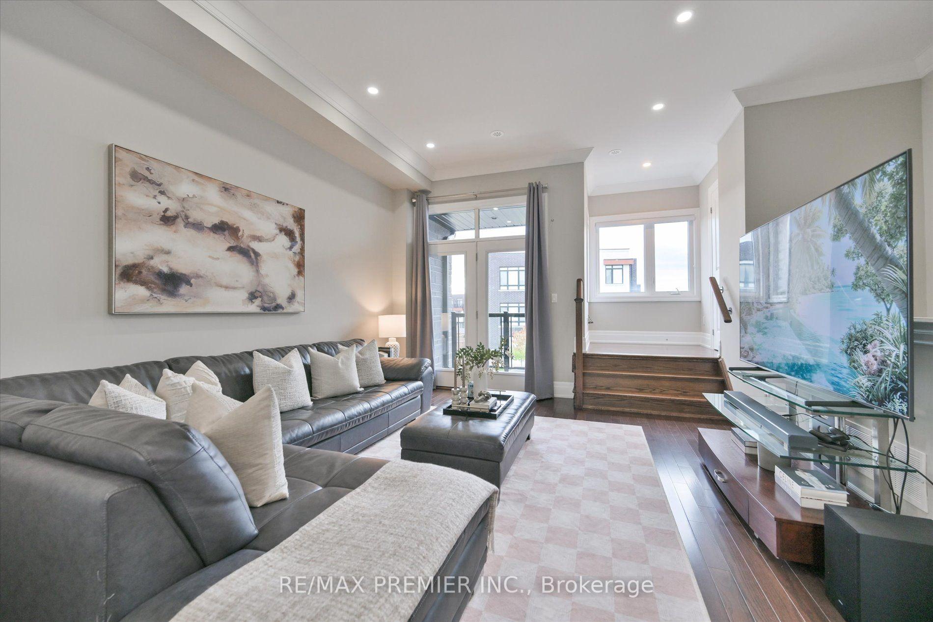 Photo 9 of 86 Golden Trail, Vaughan, Patterson — HOMEH