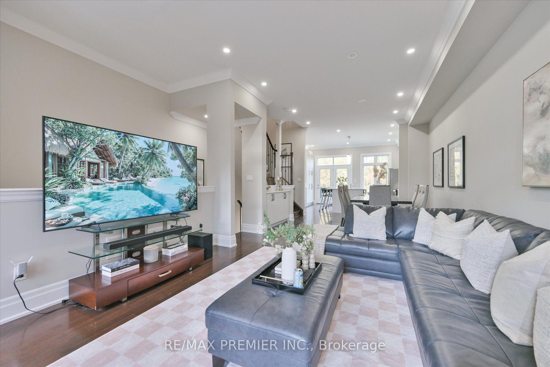 Photo 12 of 86 Golden Trail, Vaughan, Patterson — HOMEH