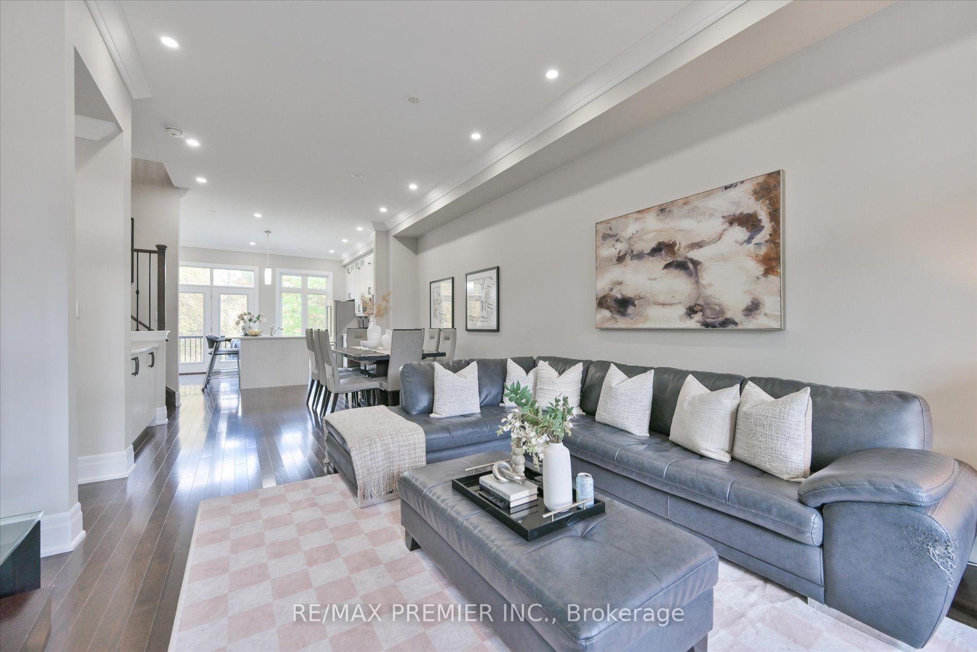 Photo 13 of 86 Golden Trail, Vaughan, Patterson — HOMEH